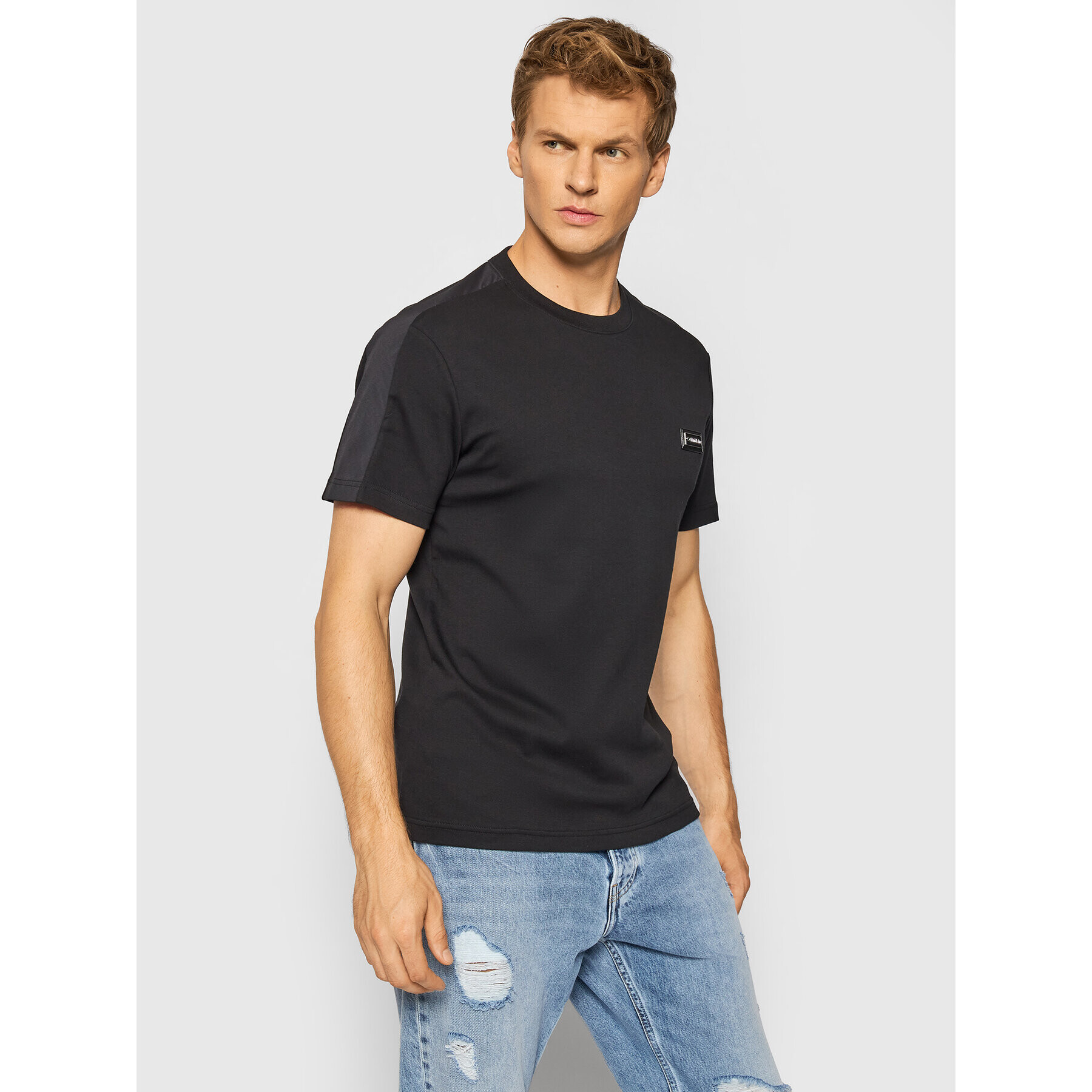 Calvin Klein Póló Premium Badge K10K106534 Fekete Regular Fit - Pepit.hu