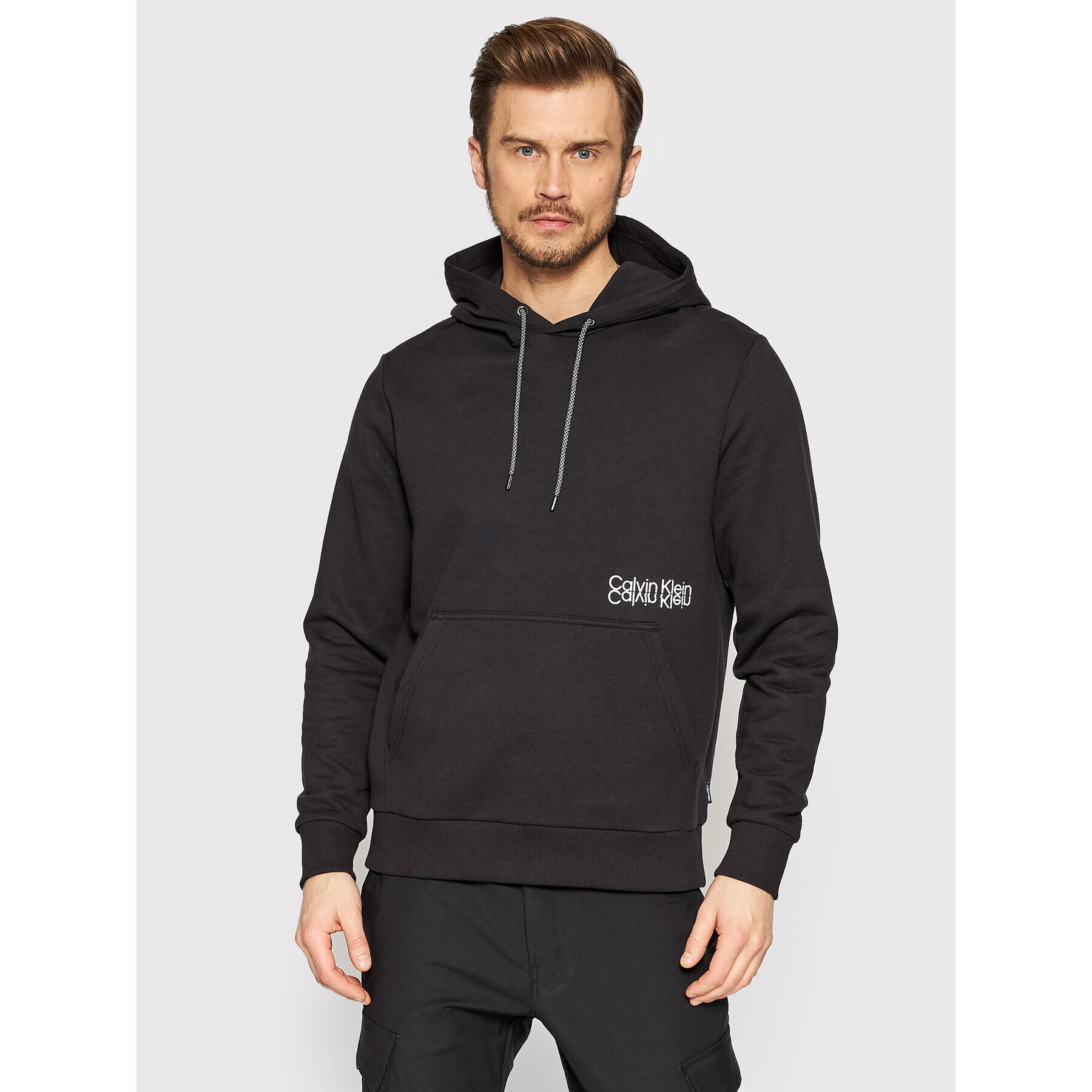 Calvin Klein Pulóver Mirrored Logo K10K108866 Fekete Regular Fit - Pepit.hu