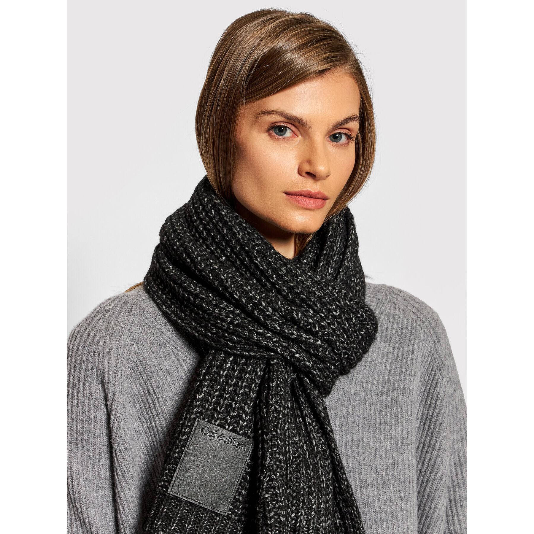 Calvin Klein Sál Geometric Knit Scarf K60K608491 Fekete - Pepit.hu