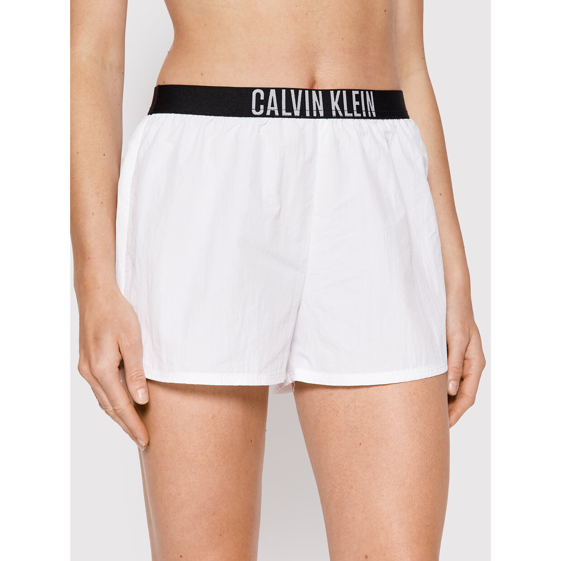 Calvin Klein Swimwear Strandnadrág KW0KW01777 Fehér Regular Fit - Pepit.hu