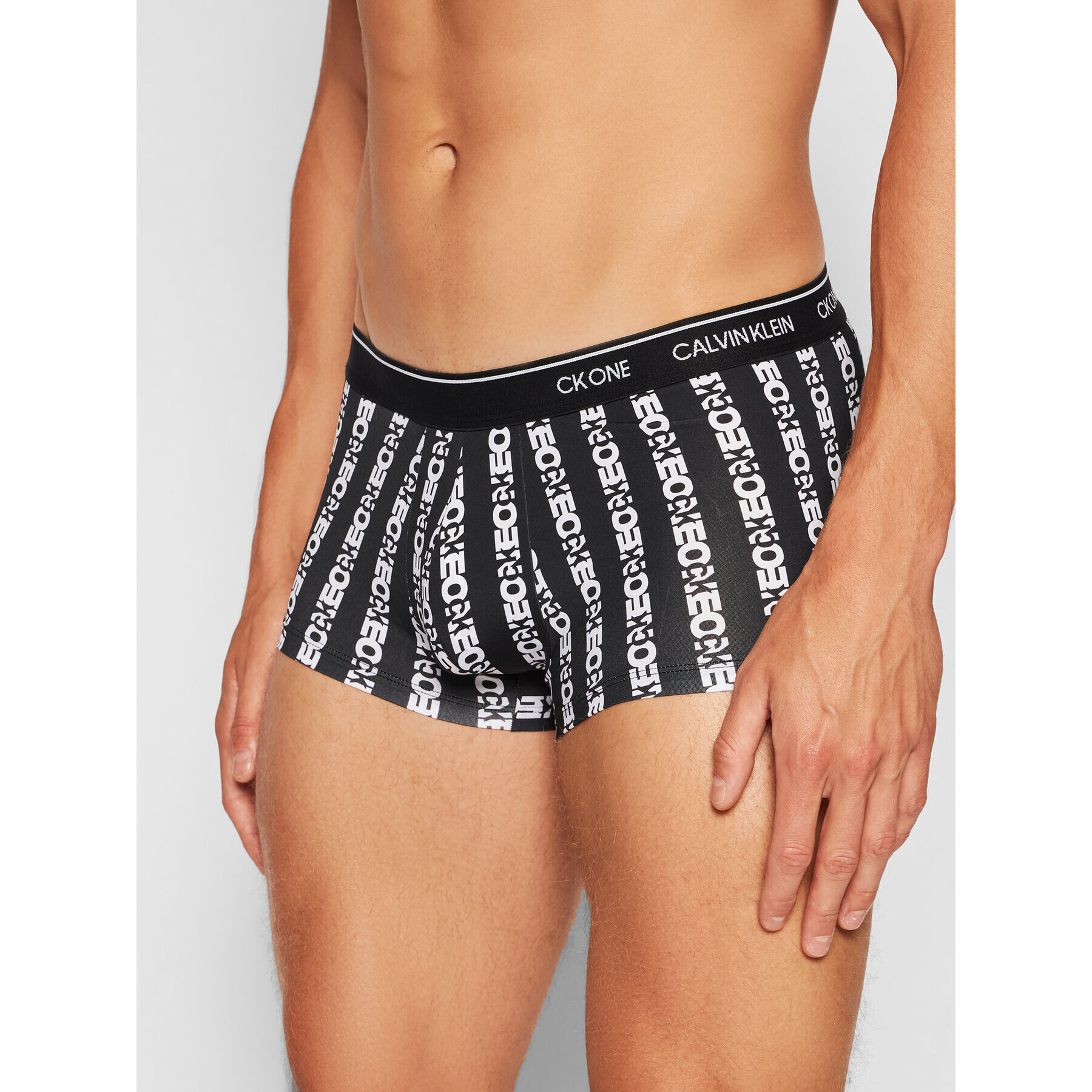 Calvin Klein Underwear Boxerek One Logo Stripe 000NB2225A Fekete - Pepit.hu