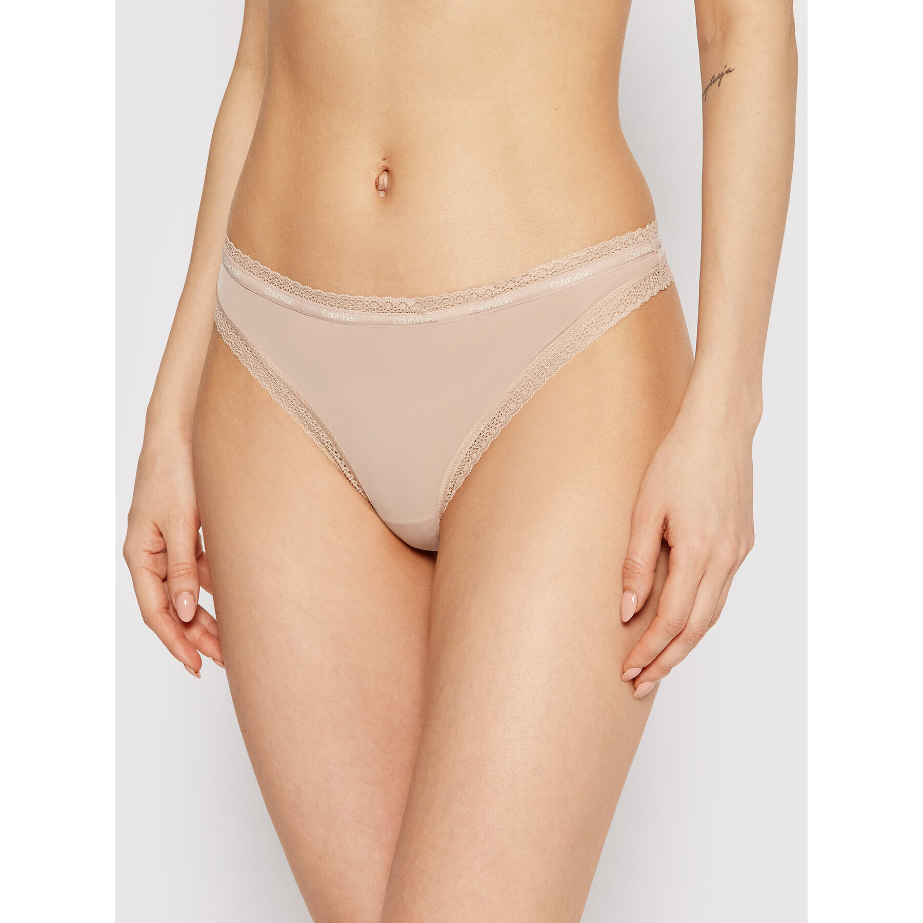 Calvin Klein Underwear Tanga 000QD3763E Bézs - Pepit.hu