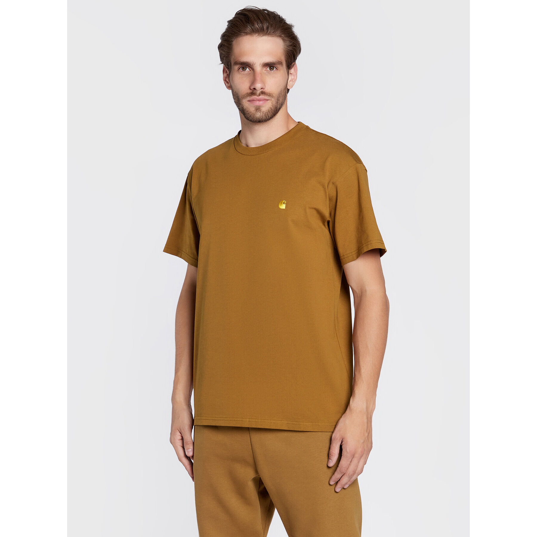 Carhartt WIP Póló Chase I026391 Barna Regular Fit - Pepit.hu