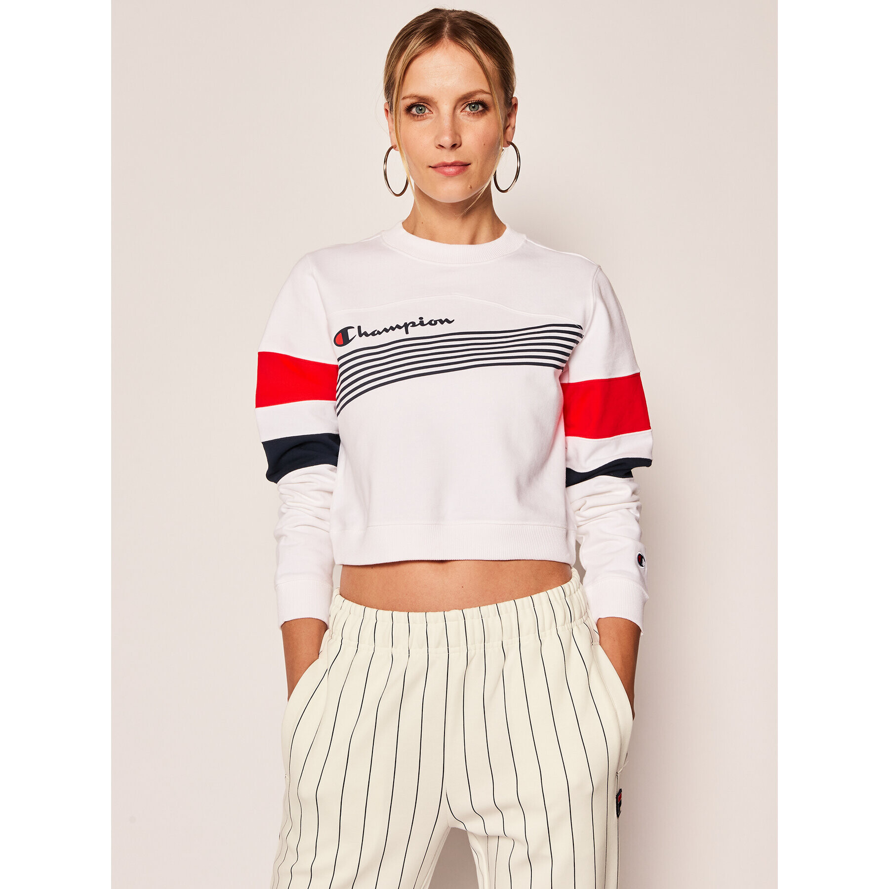 Champion Pulóver Graphic Stripe And Colour Block Cropped 112761 Fehér Regular Fit - Pepit.hu