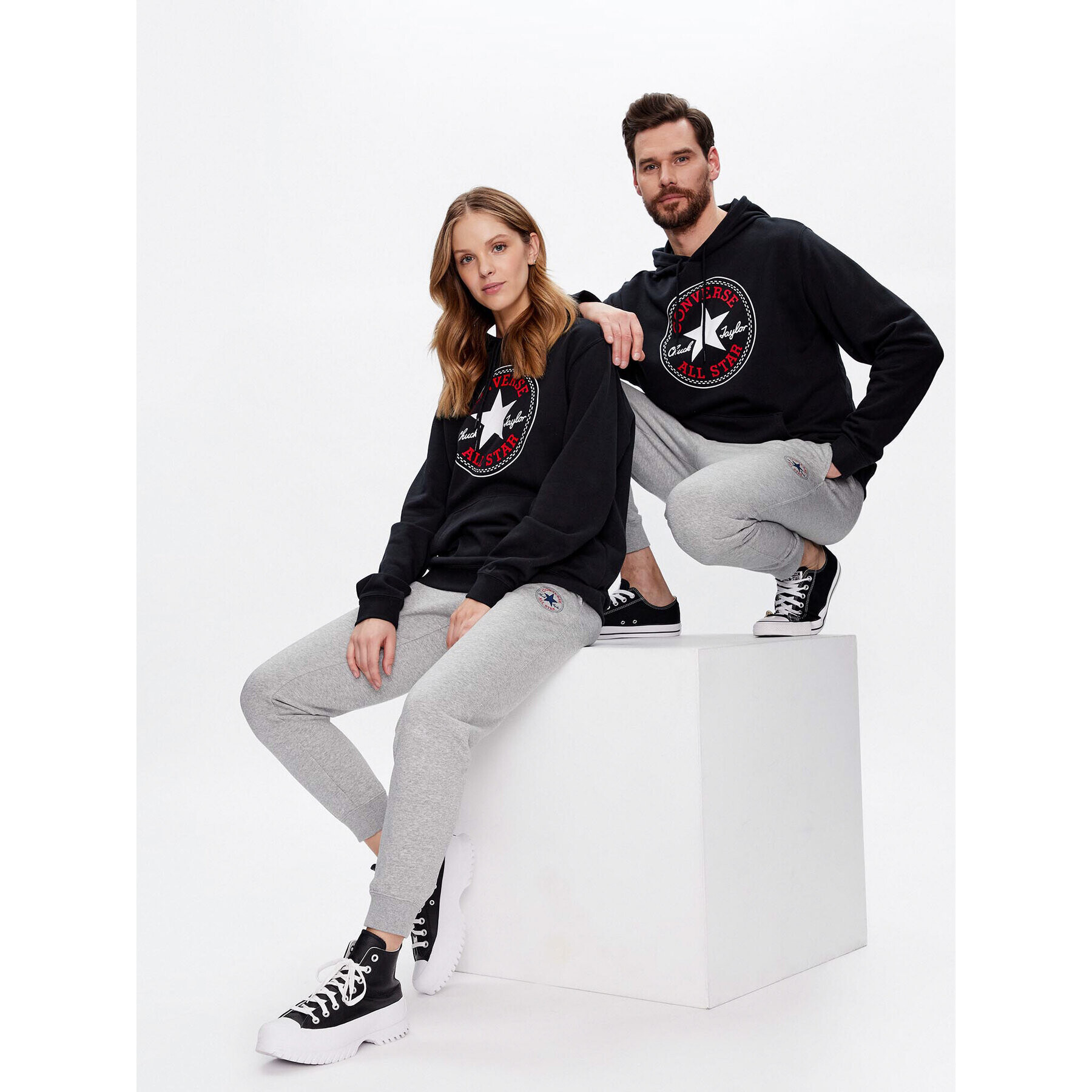 Converse Pulóver Unisex 10025469-A01 Fekete Standard Fit - Pepit.hu