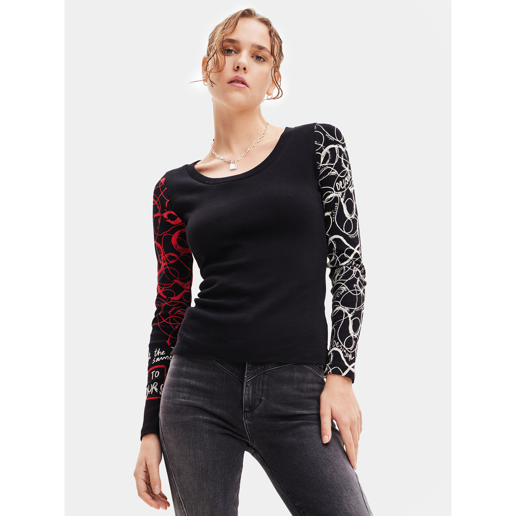 Desigual Blúz 23WWTKBQ Fekete Slim Fit - Pepit.hu