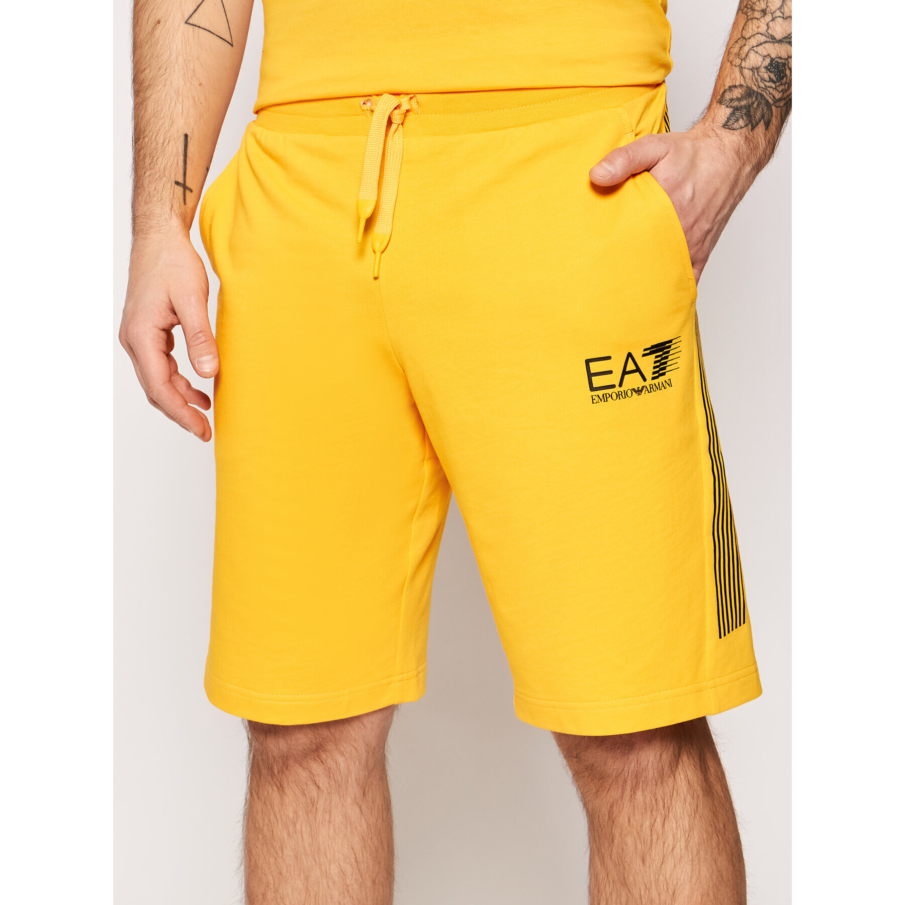 EA7 Emporio Armani Sport rövidnadrág 3KPS67 PJ05Z Sárga Regular Fit - Pepit.hu