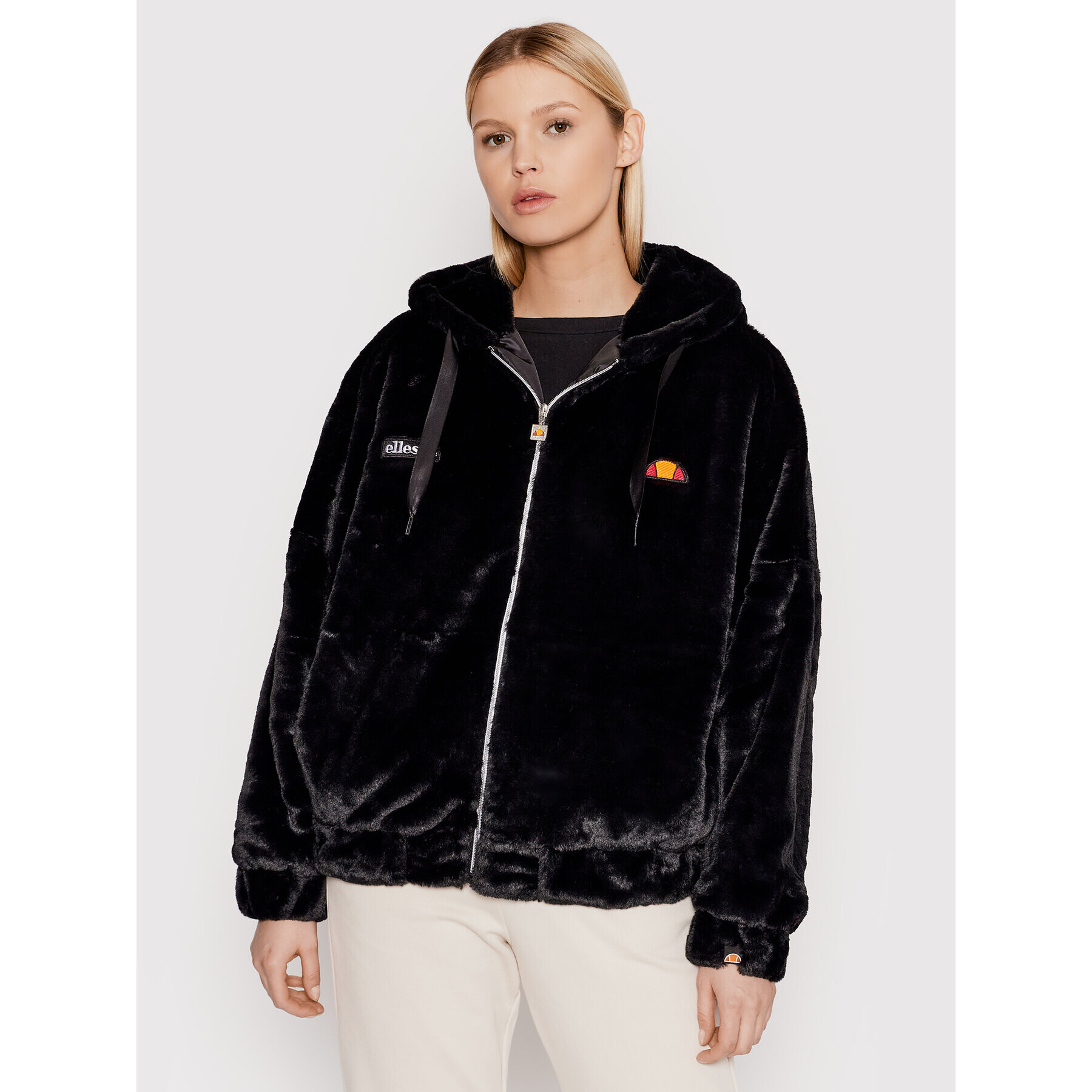 Ellesse Pulóver Giovanna SGL03783 Fekete Oversize - Pepit.hu