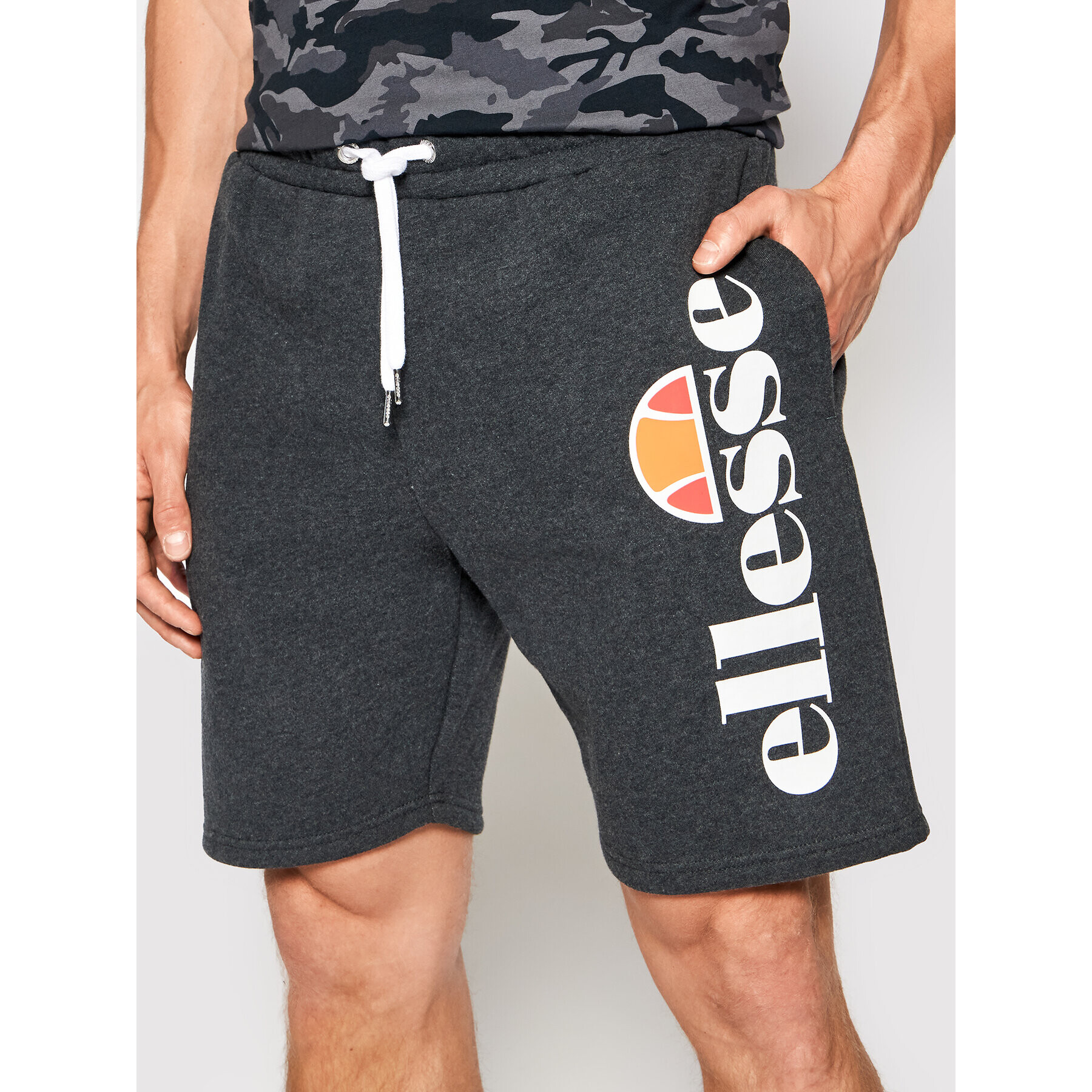 Ellesse Sport rövidnadrág Bossini SHS08748 Szürke Regular Fit - Pepit.hu