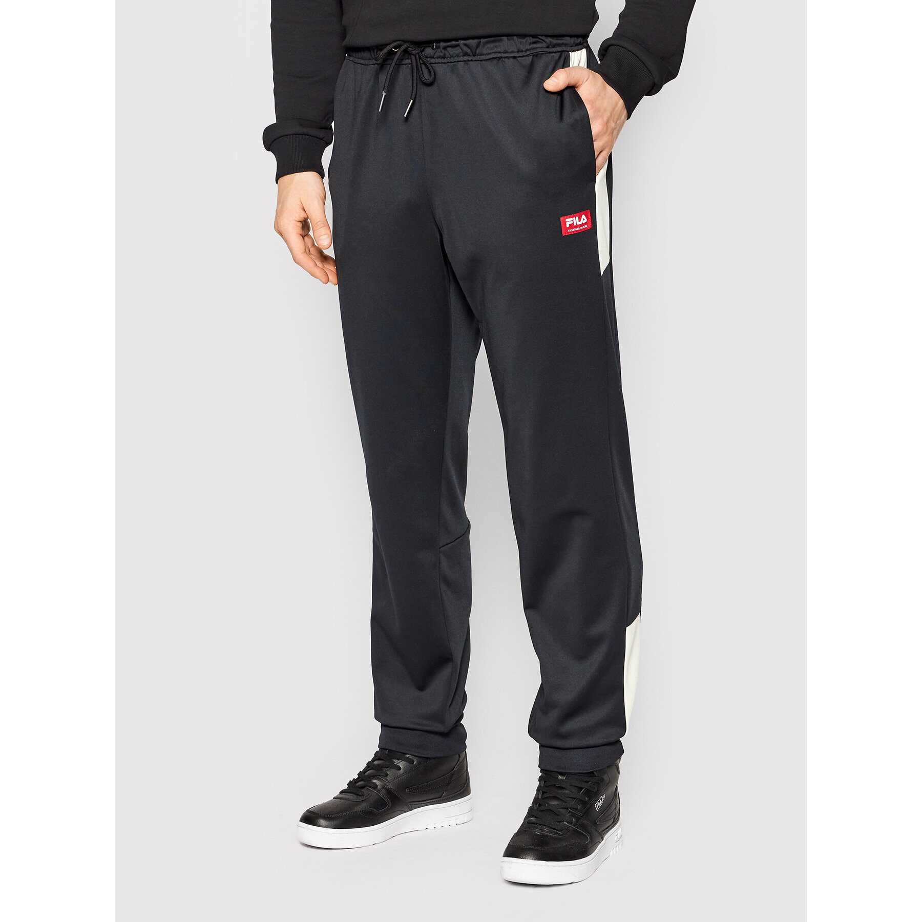 Fila Melegítő alsó Traun FAM0021 Fekete Regular Fit - Pepit.hu