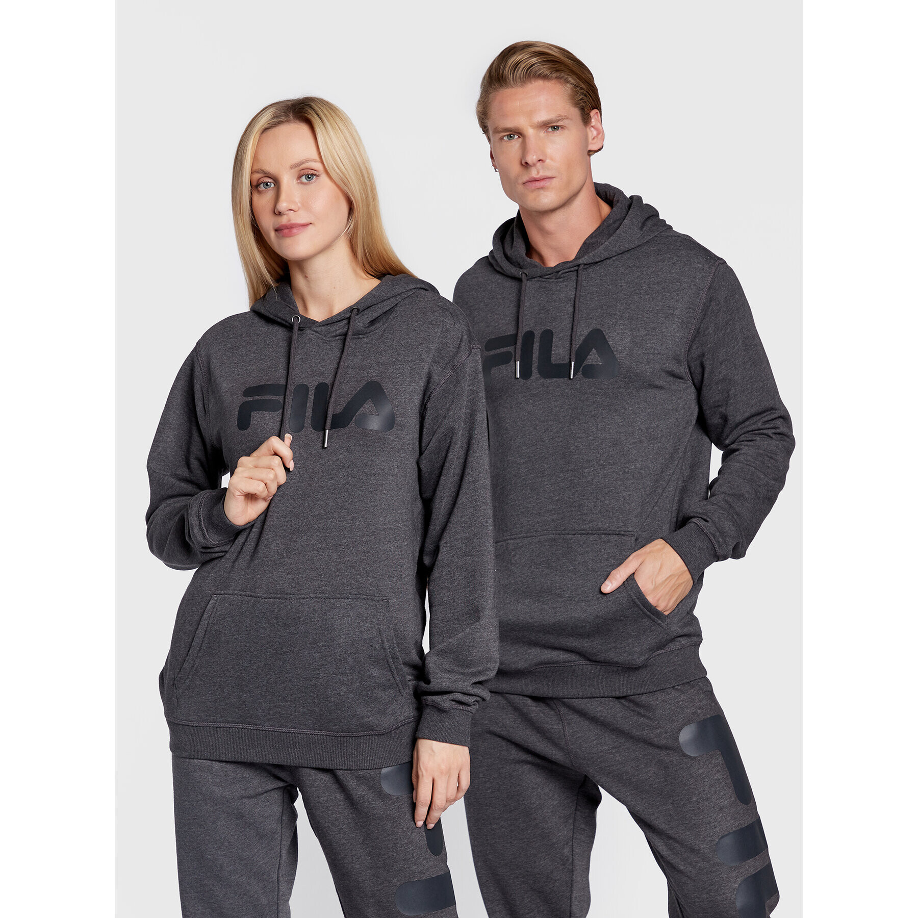 Fila Pulóver Unisex Barumini FAU0090 Szürke Regular Fit - Pepit.hu