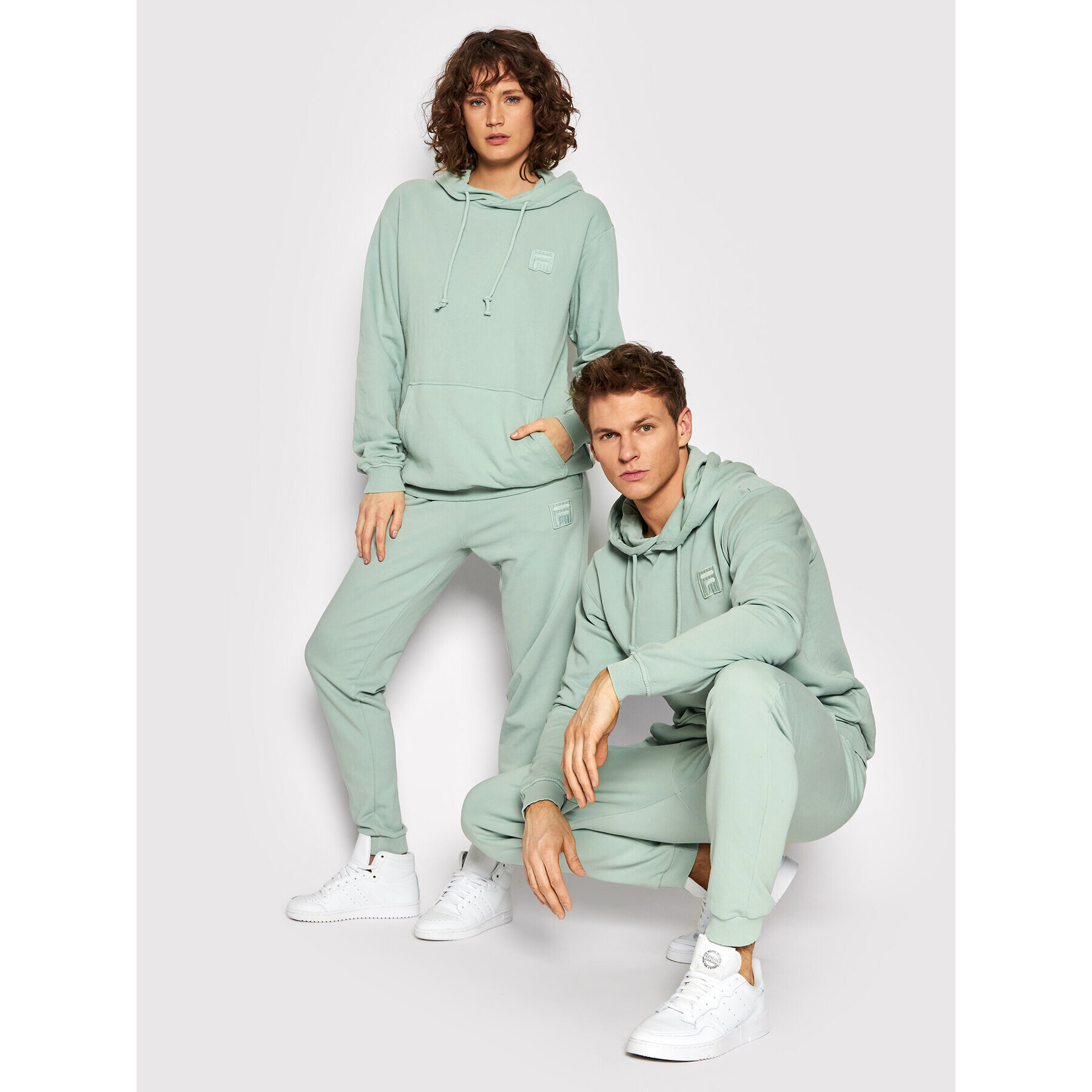 Fila Pulóver Unisex Bouillon FAU0002 Zöld Regular Fit - Pepit.hu