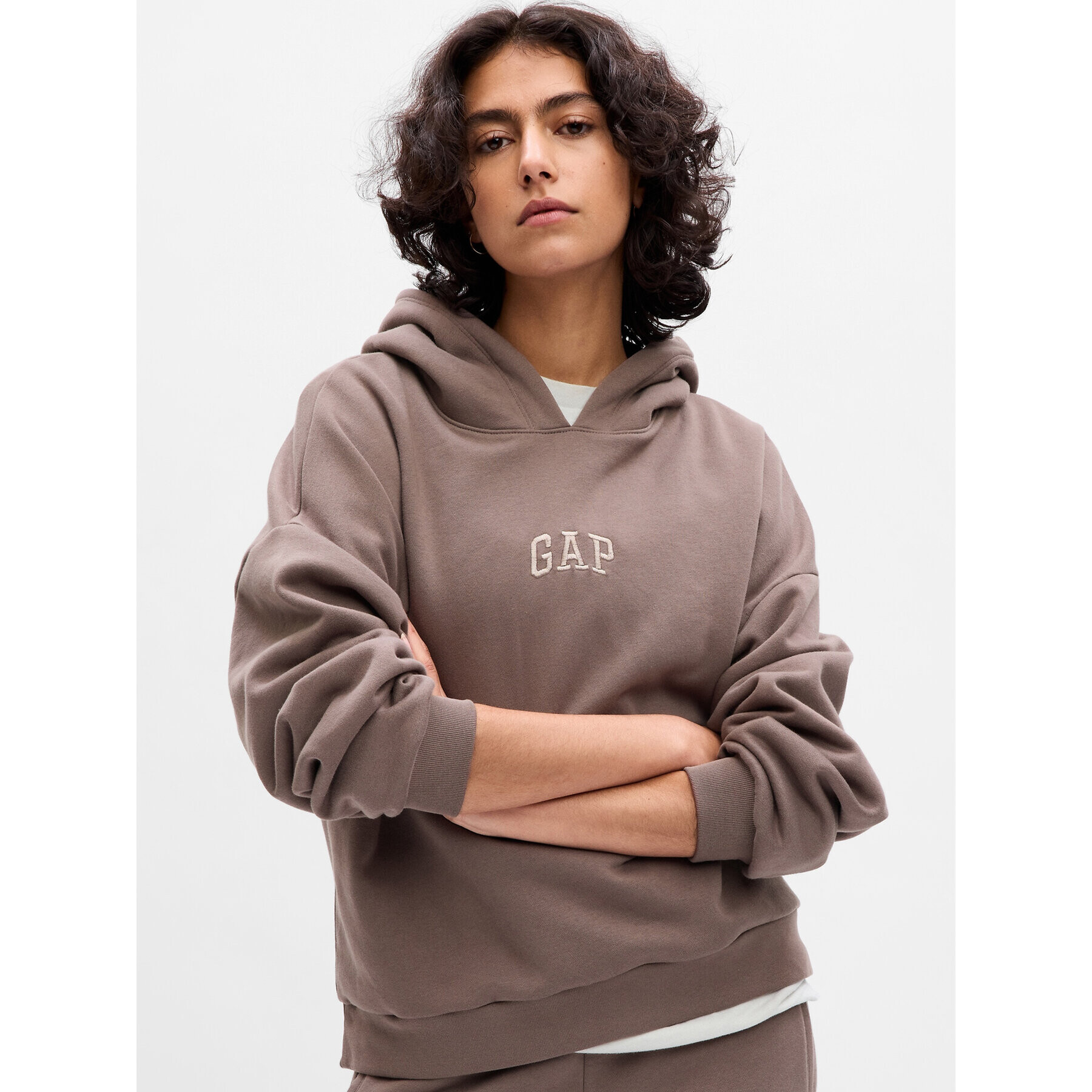 Gap Pulóver 729618-03 Barna Regular Fit - Pepit.hu