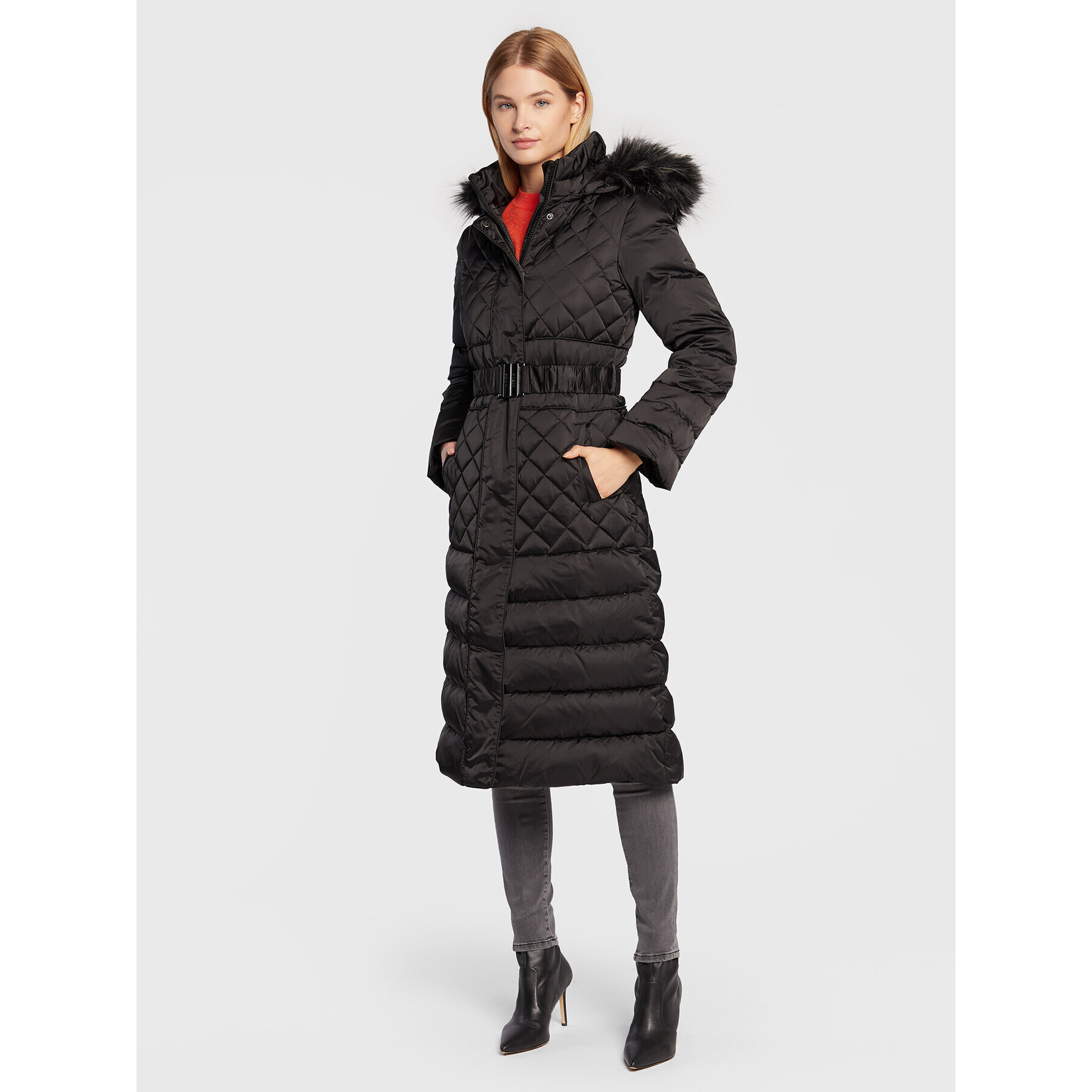 Guess Pehelykabát Marlene W2BL64 WEX52 Fekete Regular Fit - Pepit.hu