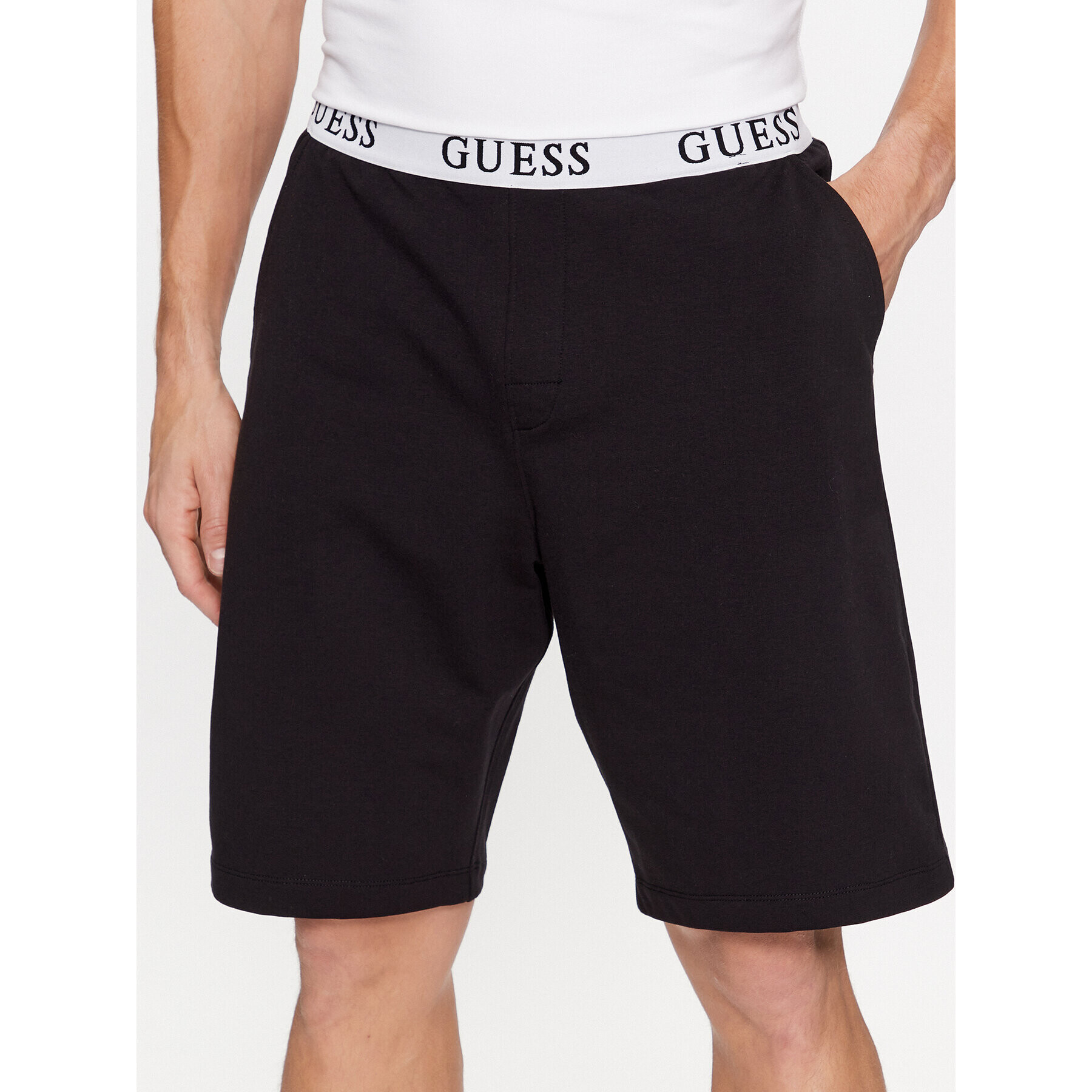 Guess Sport rövidnadrág U4RD00KBS91 Fekete Regular Fit - Pepit.hu