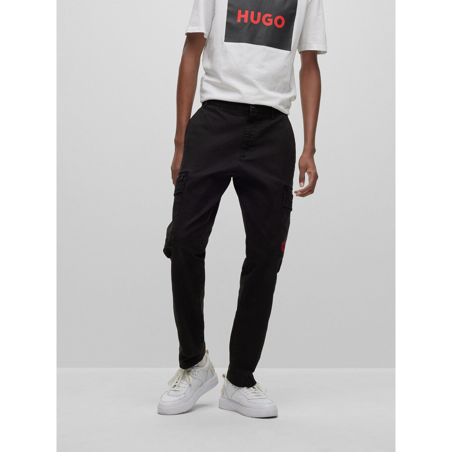 Hugo Szövet nadrág 50484022 Fekete Slim Fit - Pepit.hu