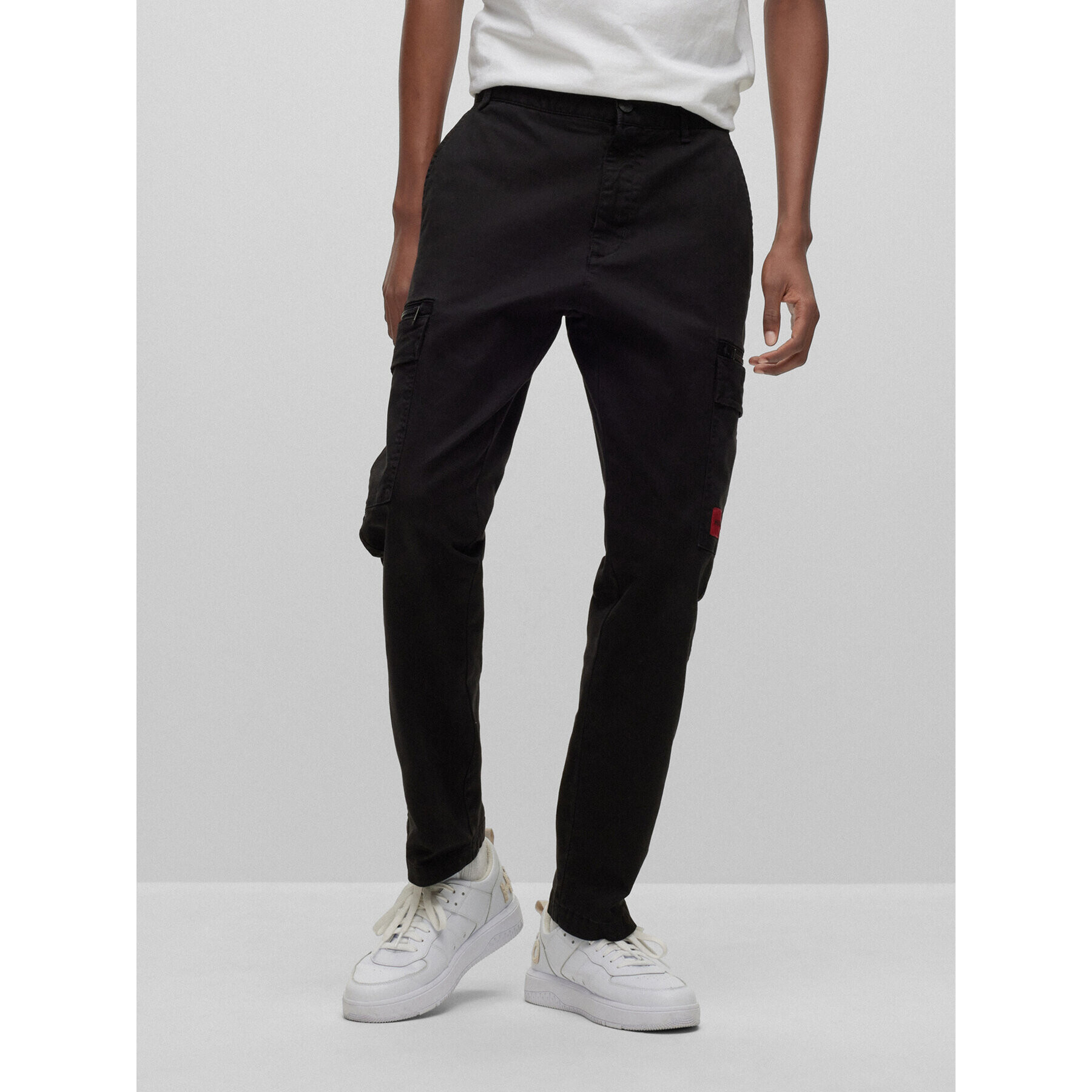 Hugo Szövet nadrág 50484022 Fekete Slim Fit - Pepit.hu