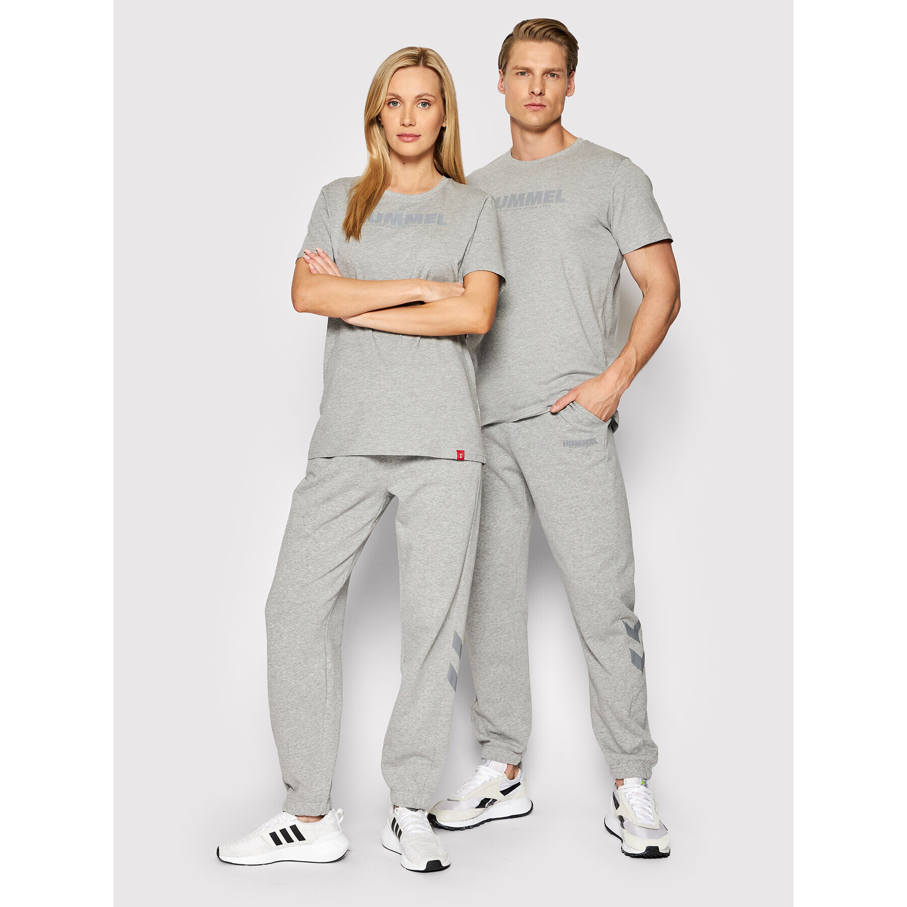 Hummel Melegítő alsó Unisex Legacy 214173 Szürke Regular Fit - Pepit.hu