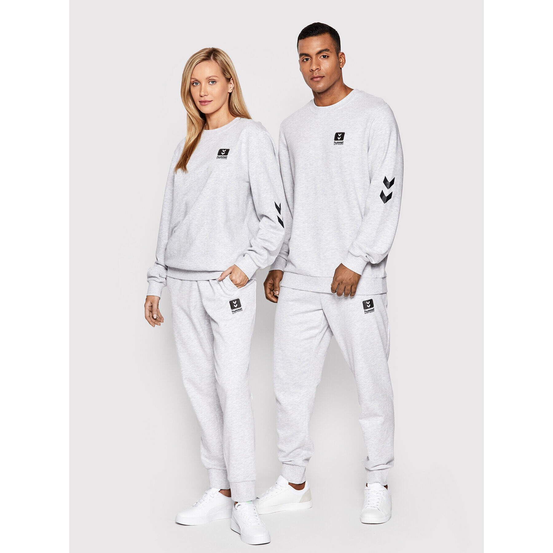 Hummel Pulóver Unisex Liam 213724 Szürke Regular Fit - Pepit.hu