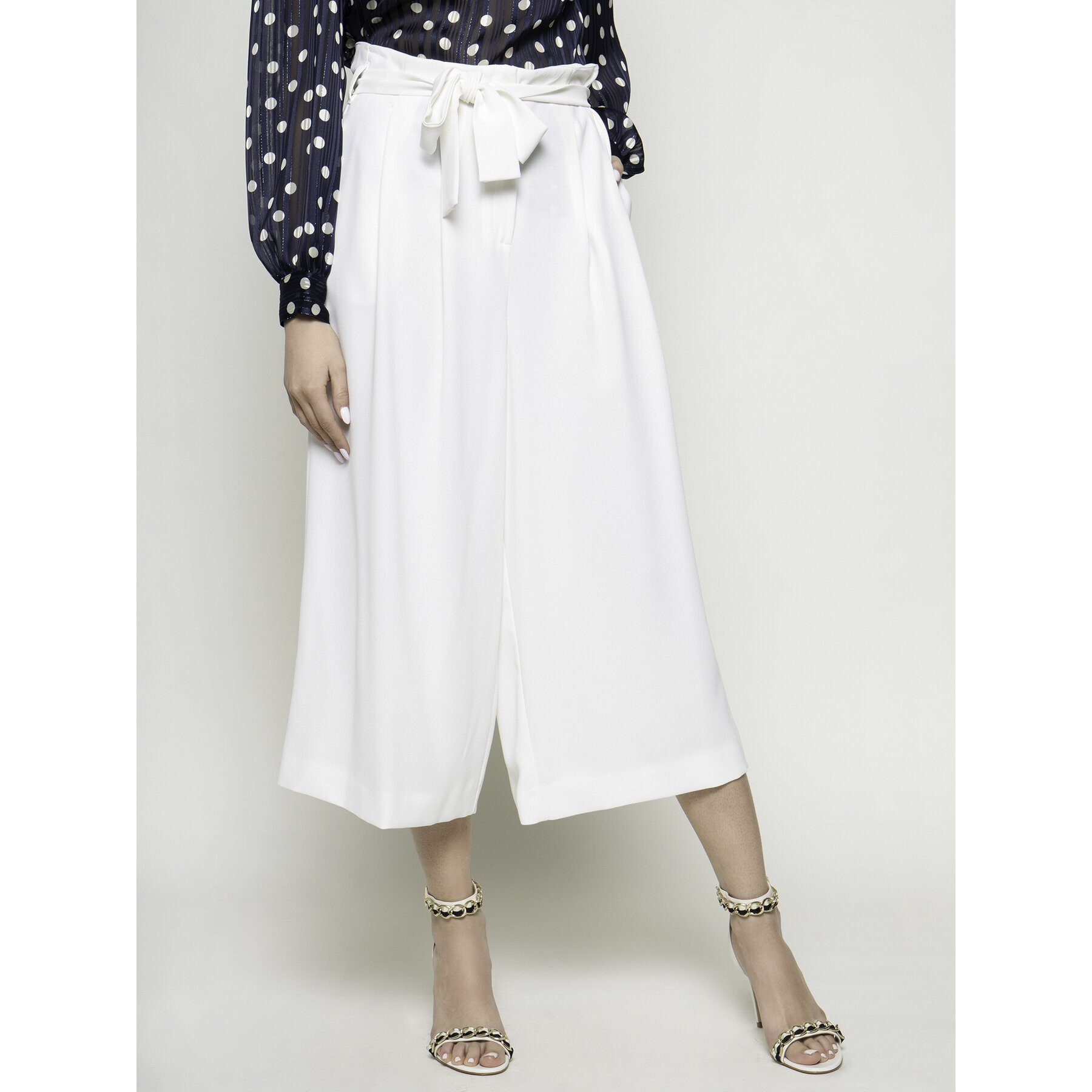 iBlues Culotte nadrág Turbigo 71311801 Fehér Regular Fit - Pepit.hu