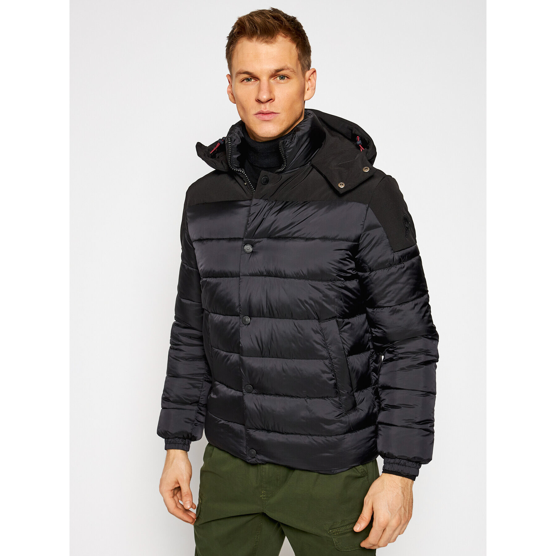 Invicta Pehelykabát 4431697/U Fekete Regular Fit - Pepit.hu