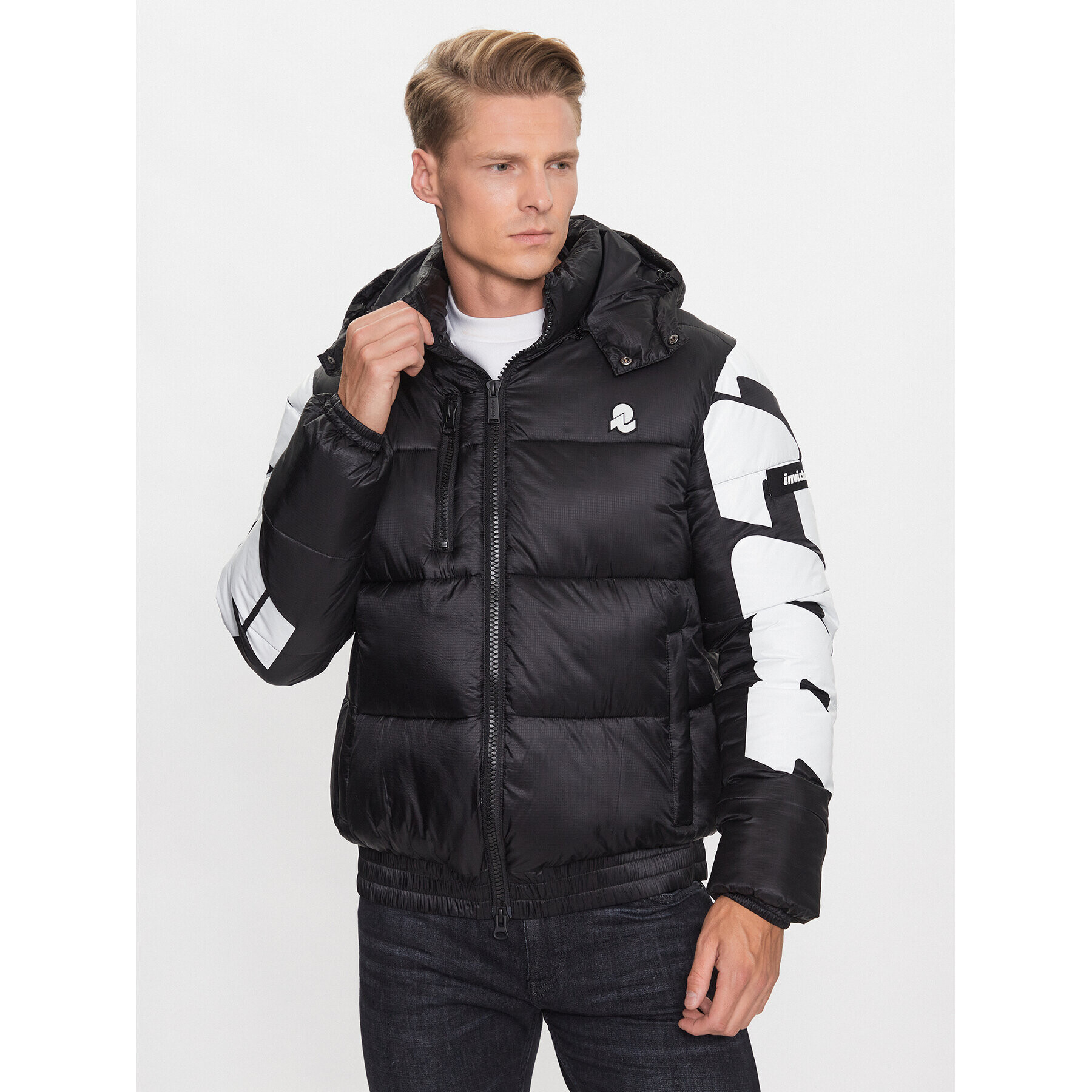 Invicta Pehelykabát 4431927/U Fekete Regular Fit - Pepit.hu