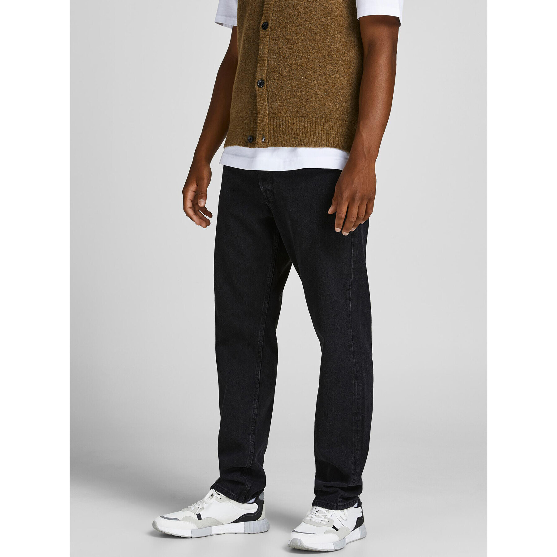 Jack&Jones Farmer Chris 12168656 Fekete Relaxed Fit - Pepit.hu