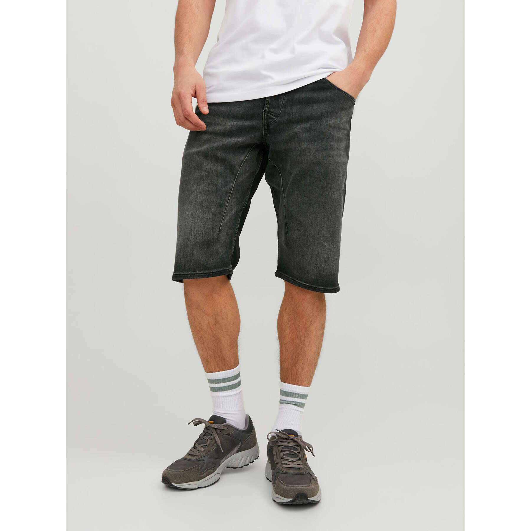 Jack&Jones Farmer rövidnadrág Scale 12223991 Fekete Regular Fit - Pepit.hu