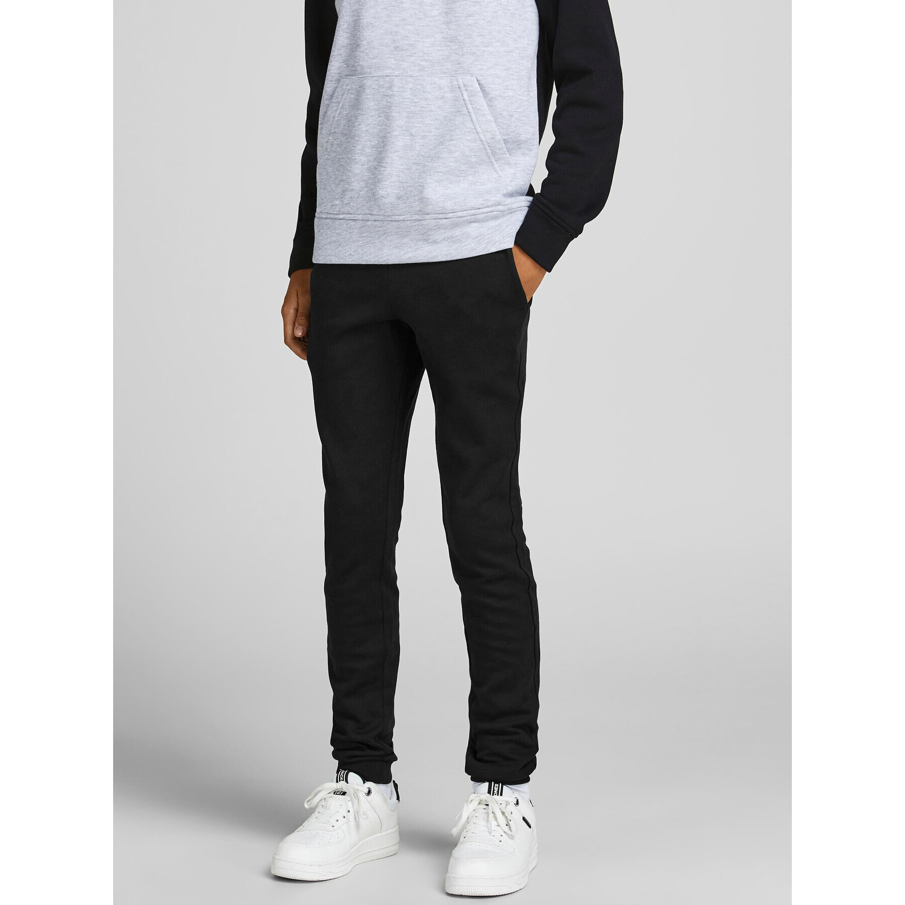 Jack&Jones Junior Melegítő alsó Basic 12190406 Fekete Regular Fit - Pepit.hu