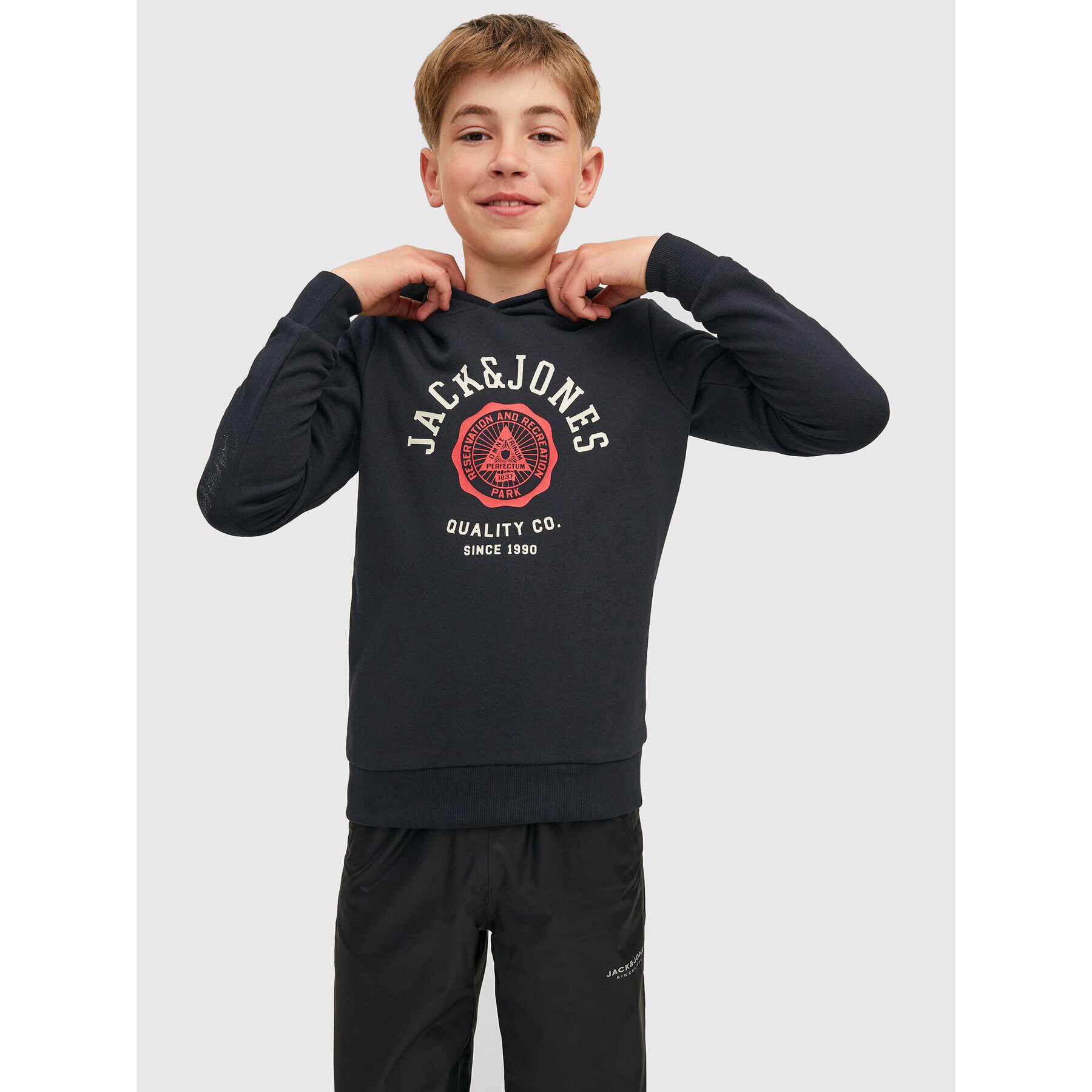 Jack&Jones Junior Pulóver Logo 12212287 Fekete Regular Fit - Pepit.hu