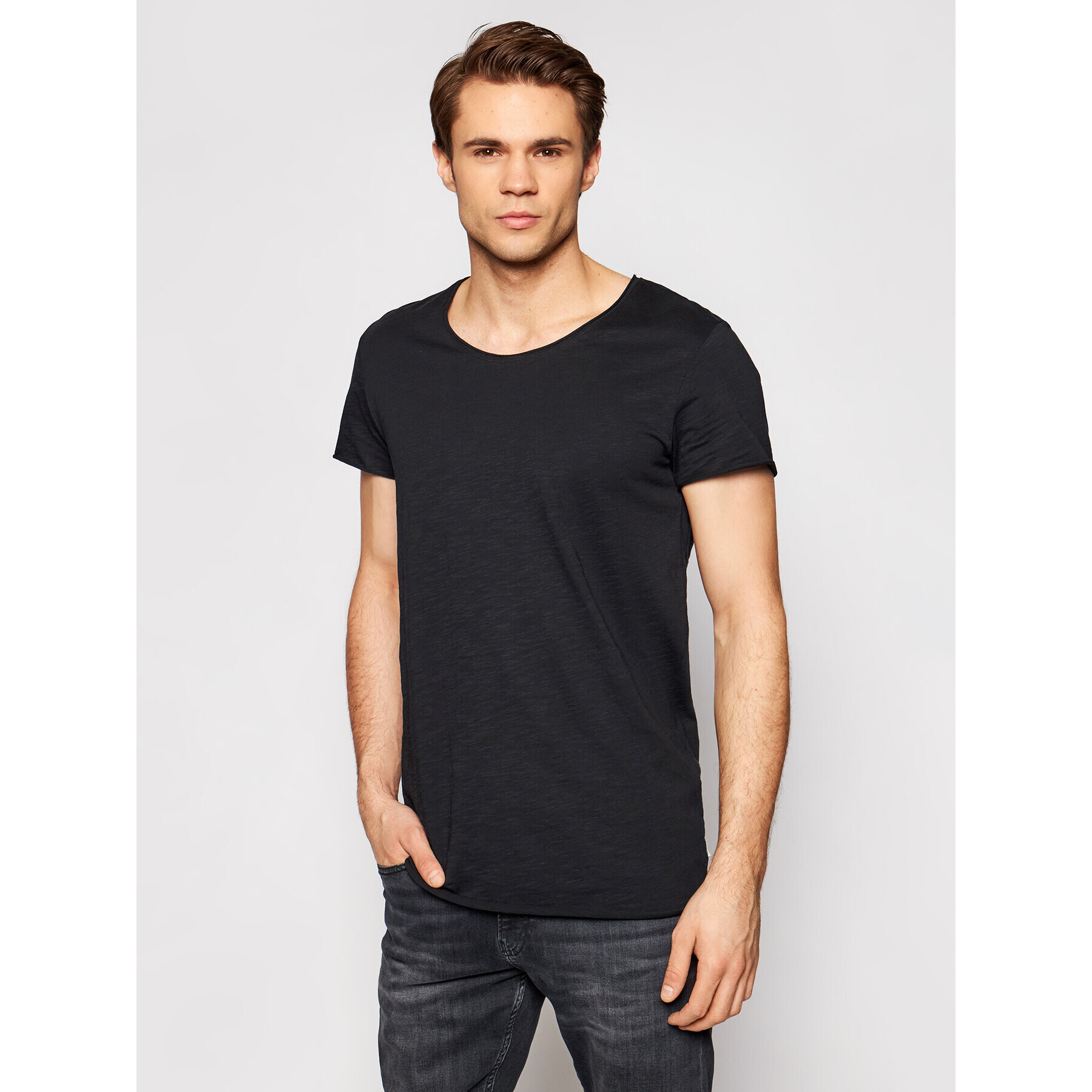 Jack&Jones Póló Bas 12136679 Fekete Regular Fit - Pepit.hu