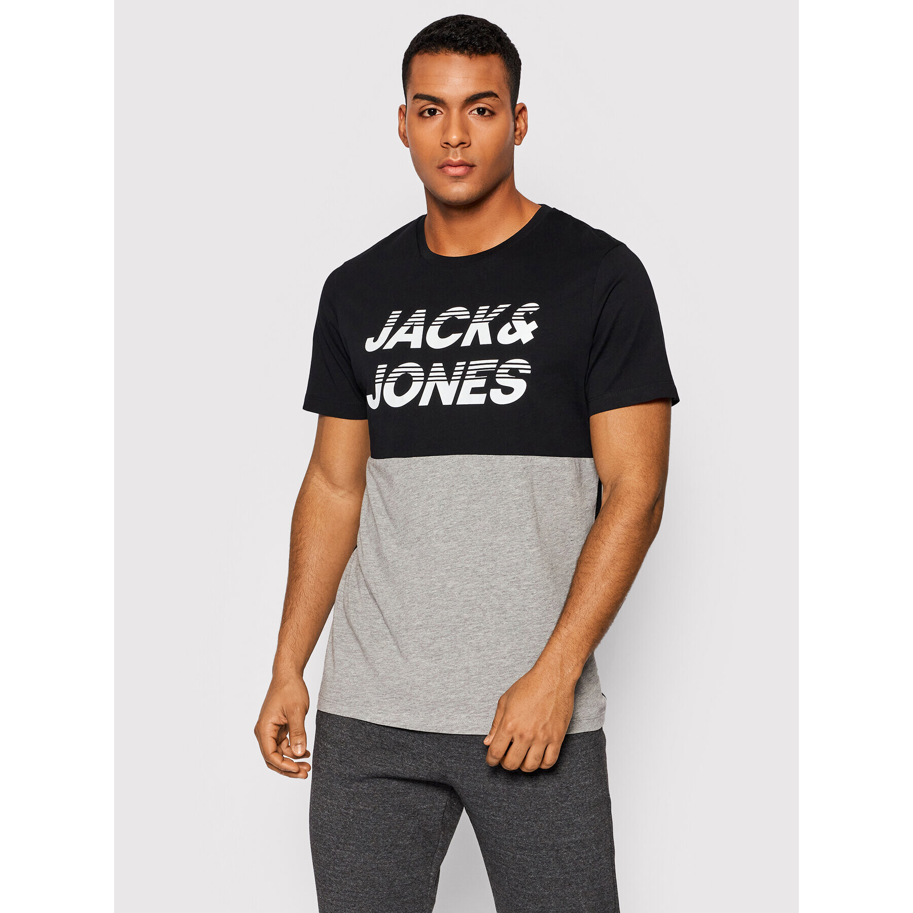 Jack&Jones Póló Break 12200211 Fekete Standard Fit - Pepit.hu