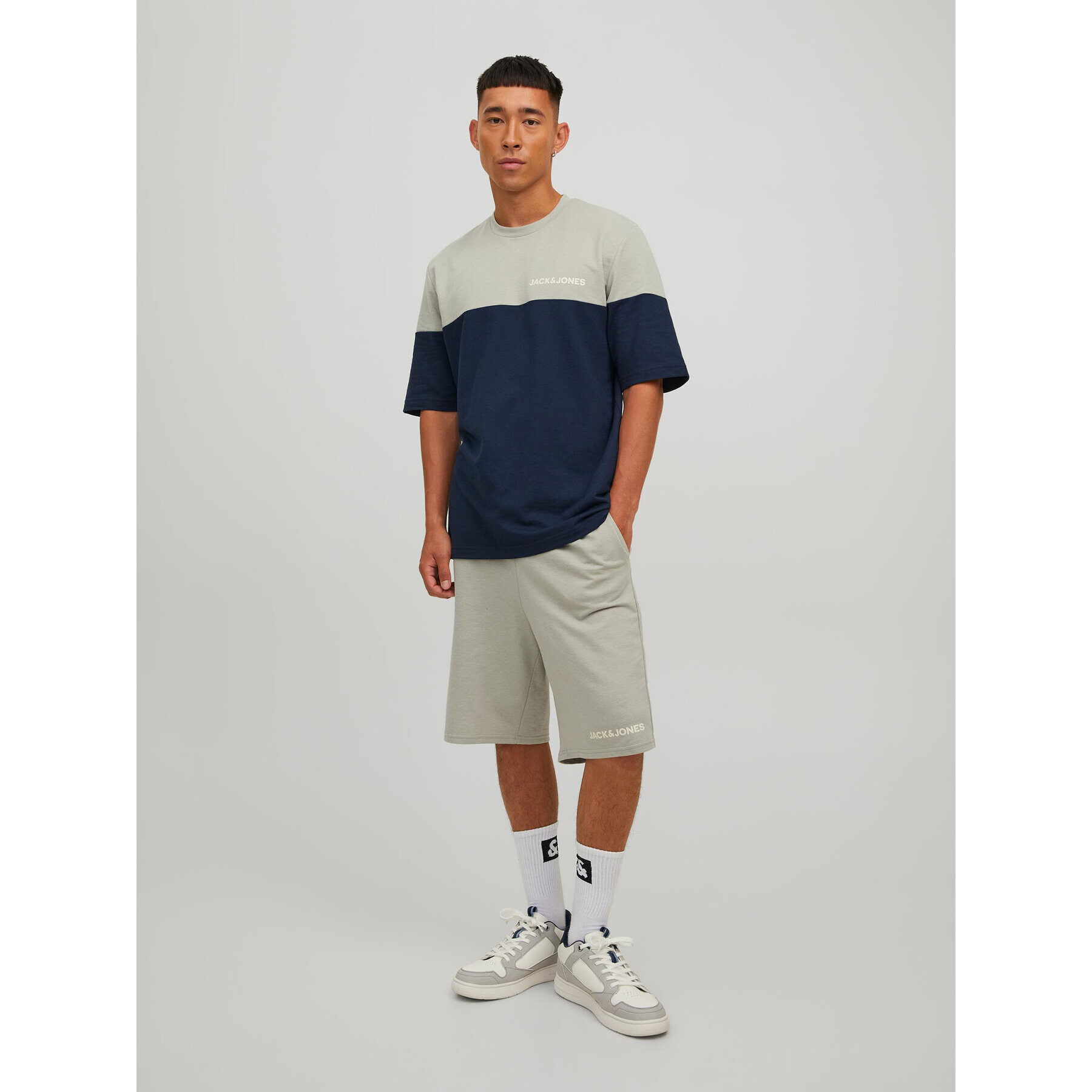 Jack&Jones Póló és rövidnadrág szett Color Block 12213340 Szürke Standard Fit - Pepit.hu