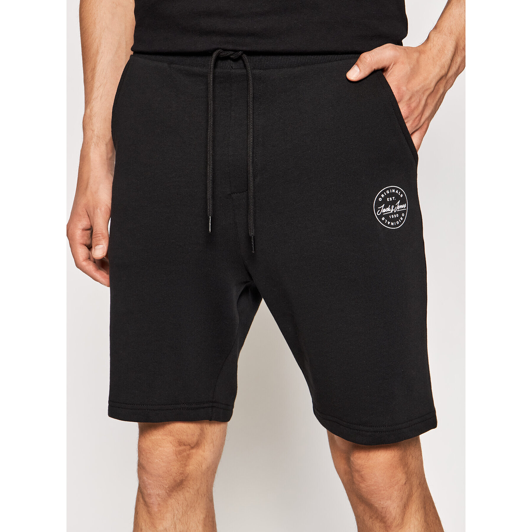 Jack&Jones Sport rövidnadrág Shark 12182595 Fekete Regular Fit - Pepit.hu