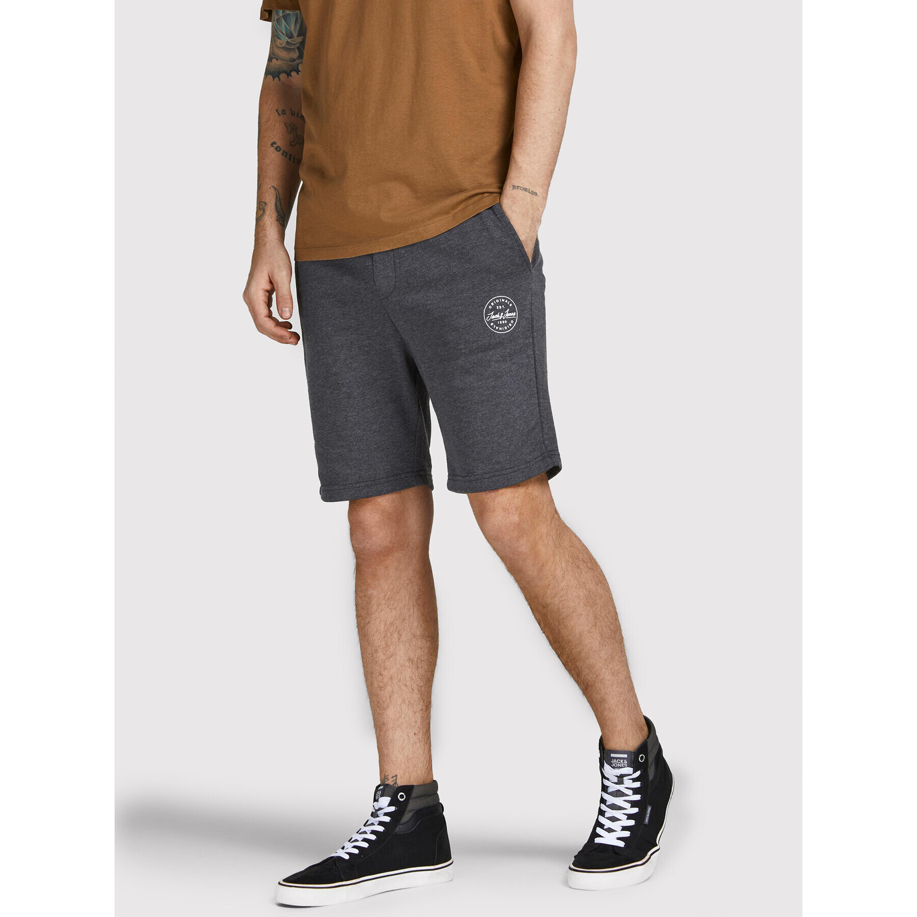 Jack&Jones Sport rövidnadrág Shark 12182595 Szürke Regular Fit - Pepit.hu