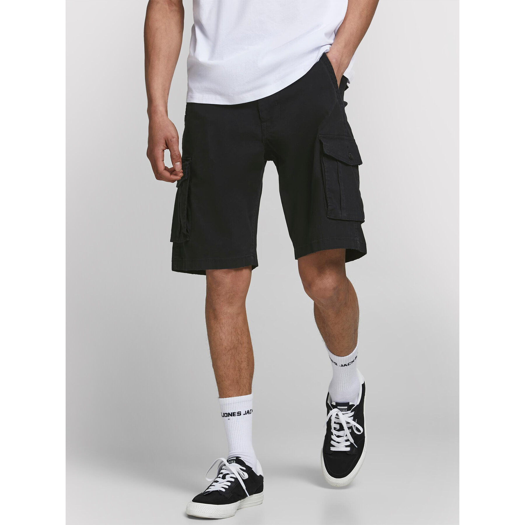 Jack&Jones Szövet rövidnadrág Zack 12184905 Fekete Regular Fit - Pepit.hu