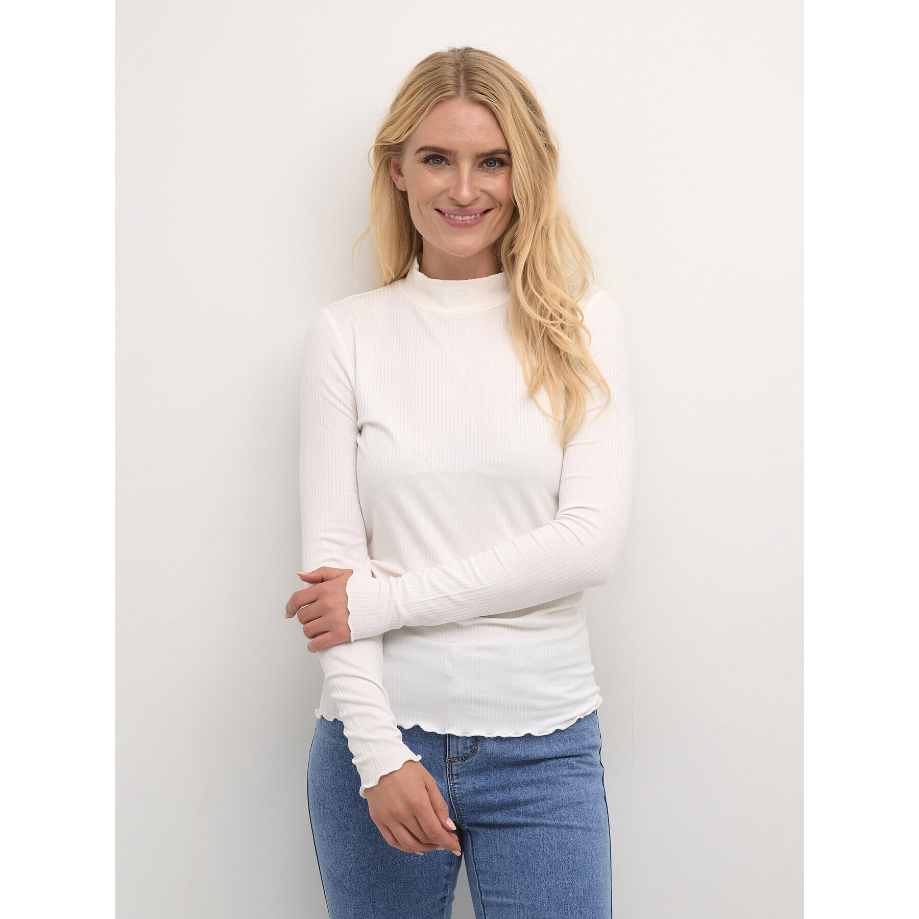 Kaffe Blúz Kadrew Turtleneck 10507922 Fehér Shaped Fit - Pepit.hu