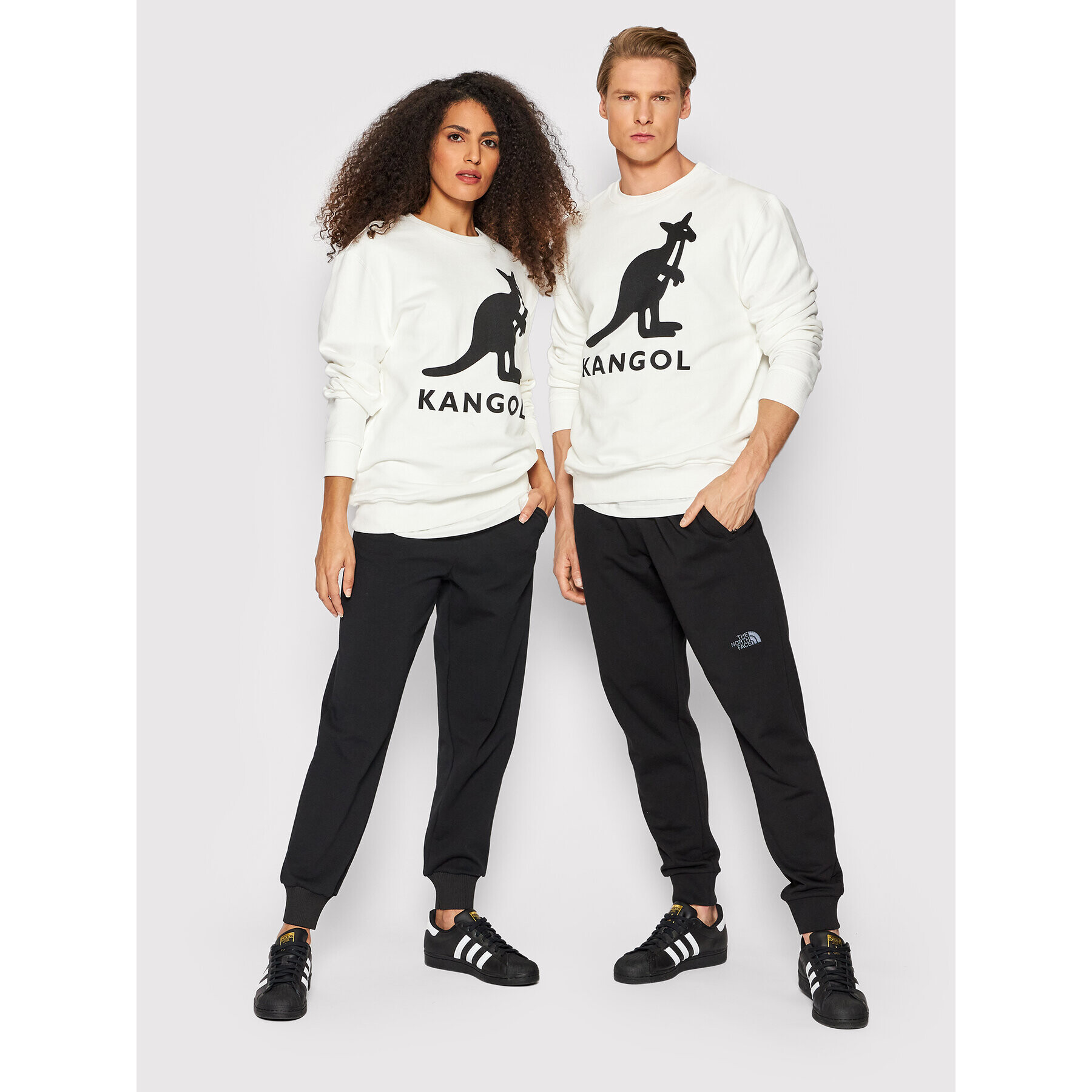 Kangol Pulóver Unisex Crew Sweat Essential KLEU003 Ekru Regular Fit - Pepit.hu