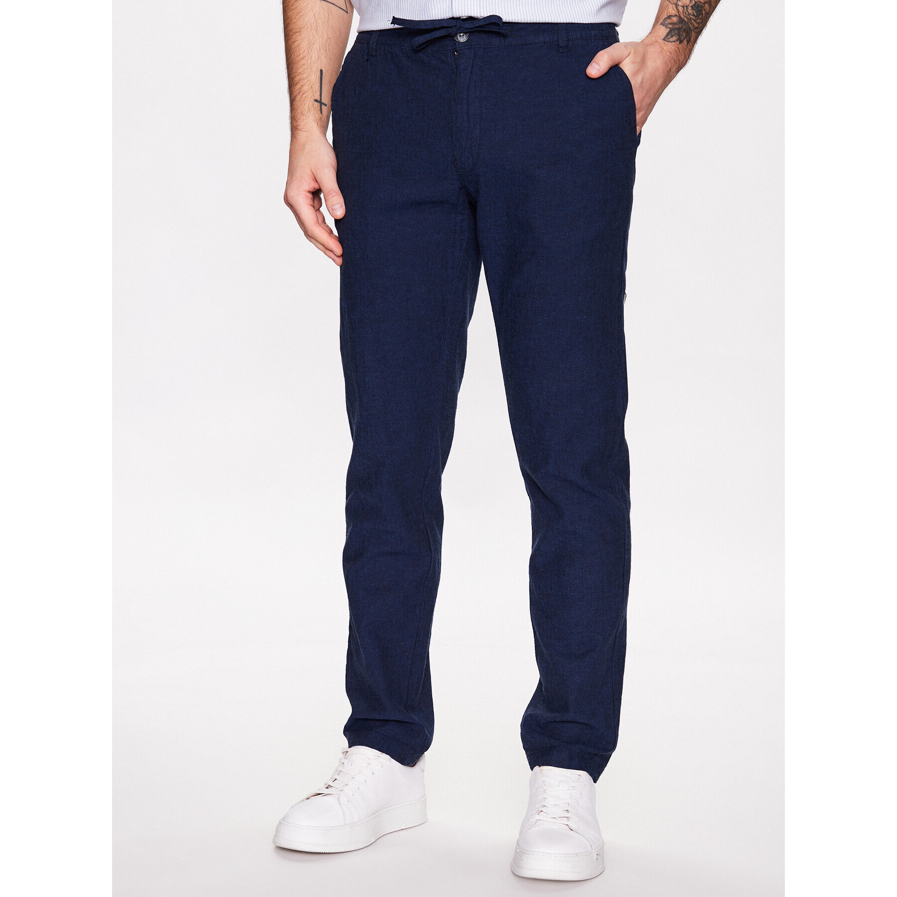 Lindbergh Szövet nadrág 30-008003 Kék Tapered Fit - Pepit.hu