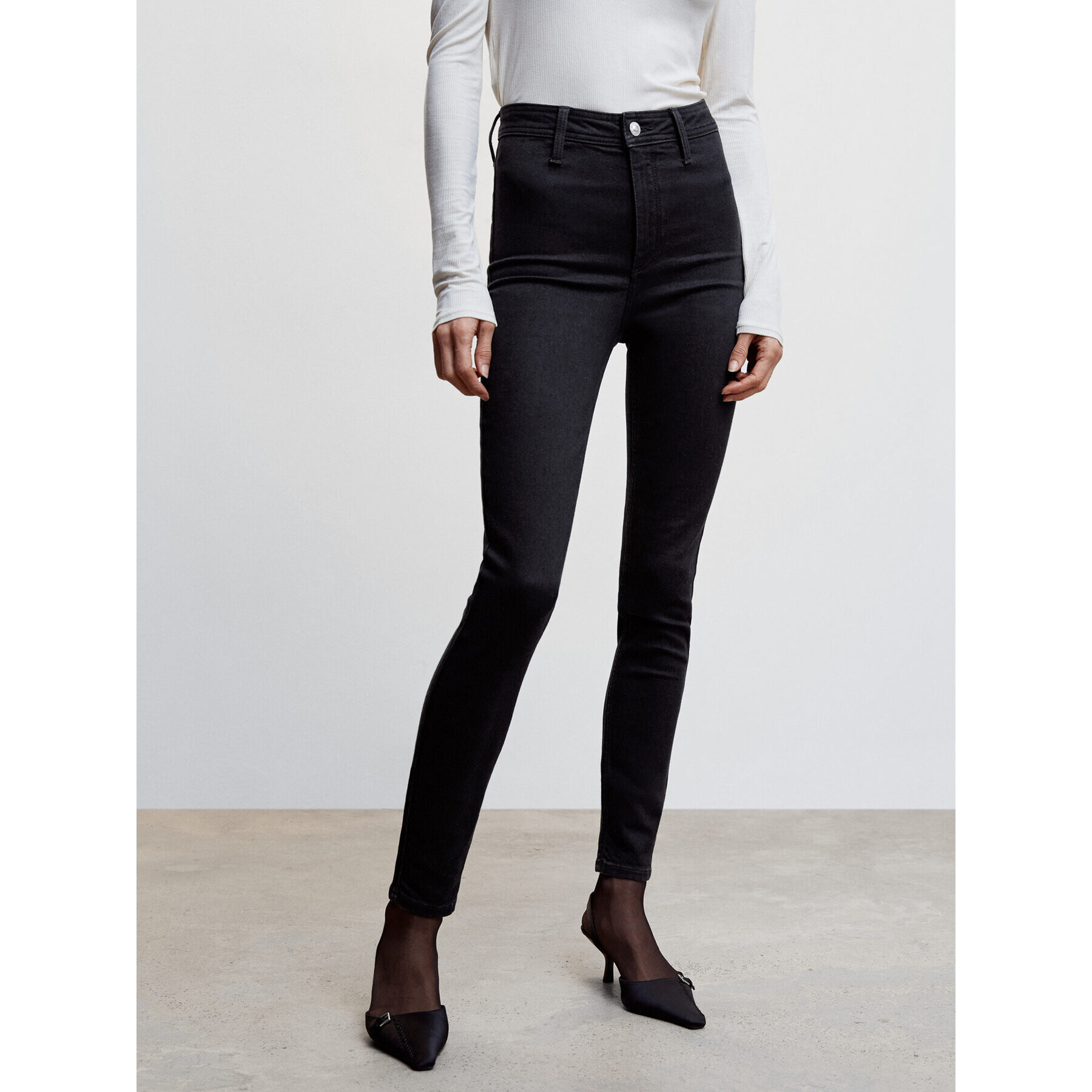 Mango Jegging Jegging 47033273 Fekete Skinny Fit - Pepit.hu