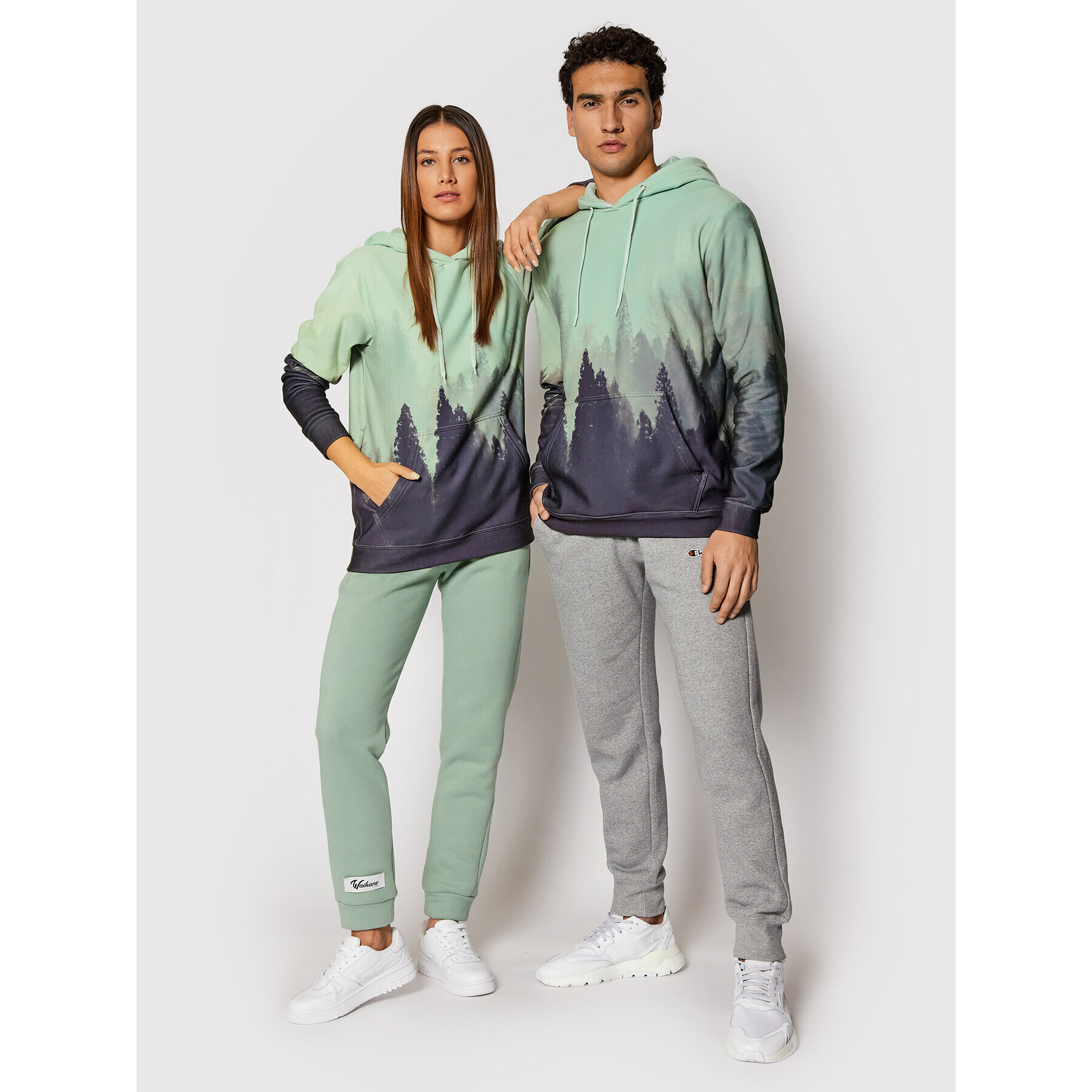 Mr. GUGU & Miss GO Pulóver Unisex Old Forest Zöld Regular Fit - Pepit.hu