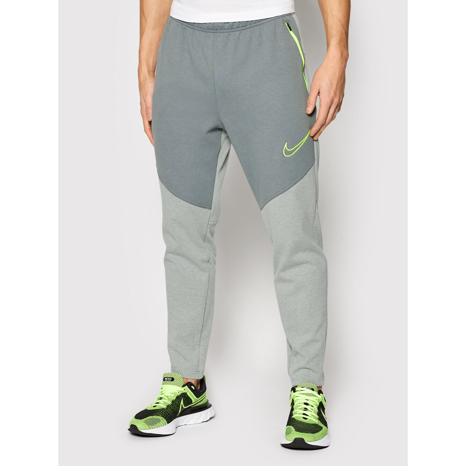 Nike Melegítő alsó Therma-Fit DD2108 Szürke Regular Fit - Pepit.hu