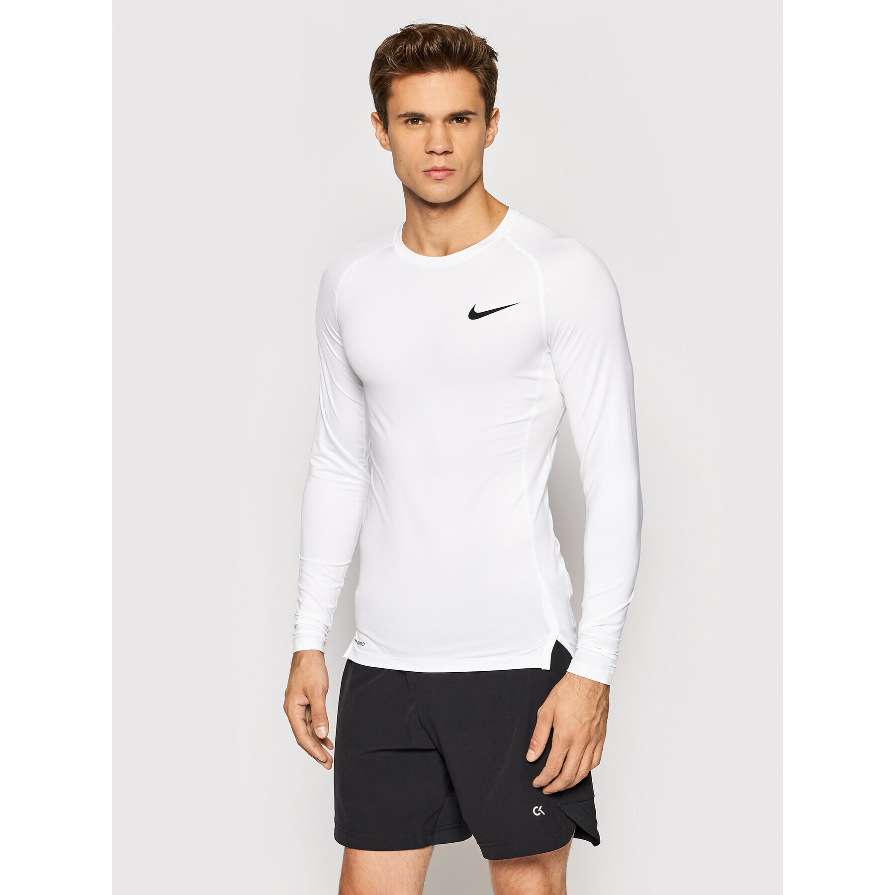 Nike Technikai póló Pro BV5588 Fehér Slim Fit - Pepit.hu