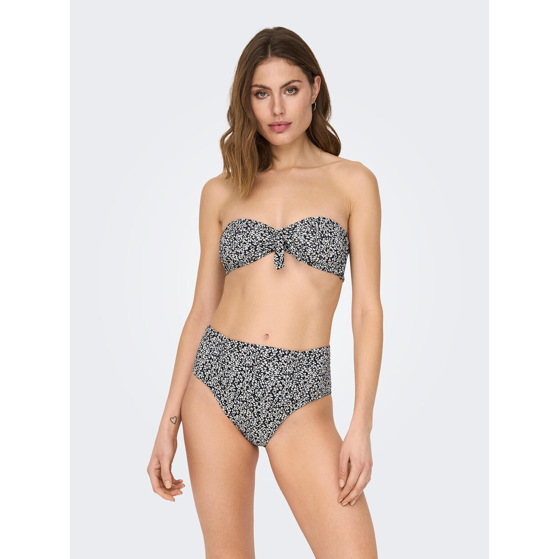 ONLY Bikini felső Ella 15252495 Fekete - Pepit.hu