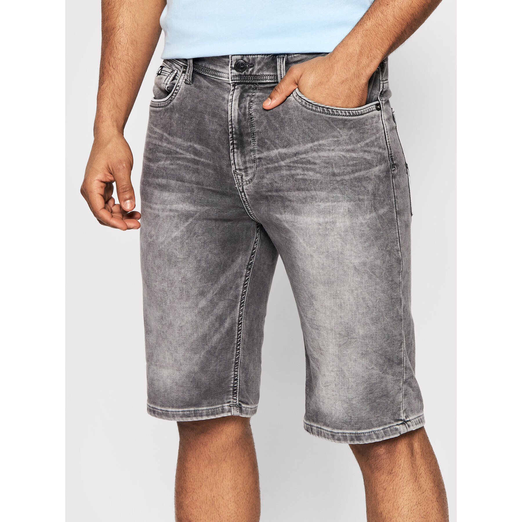 Pepe Jeans Farmer rövidnadrág GYMDIGO Jack PM800918 Szürke Regular Fit - Pepit.hu