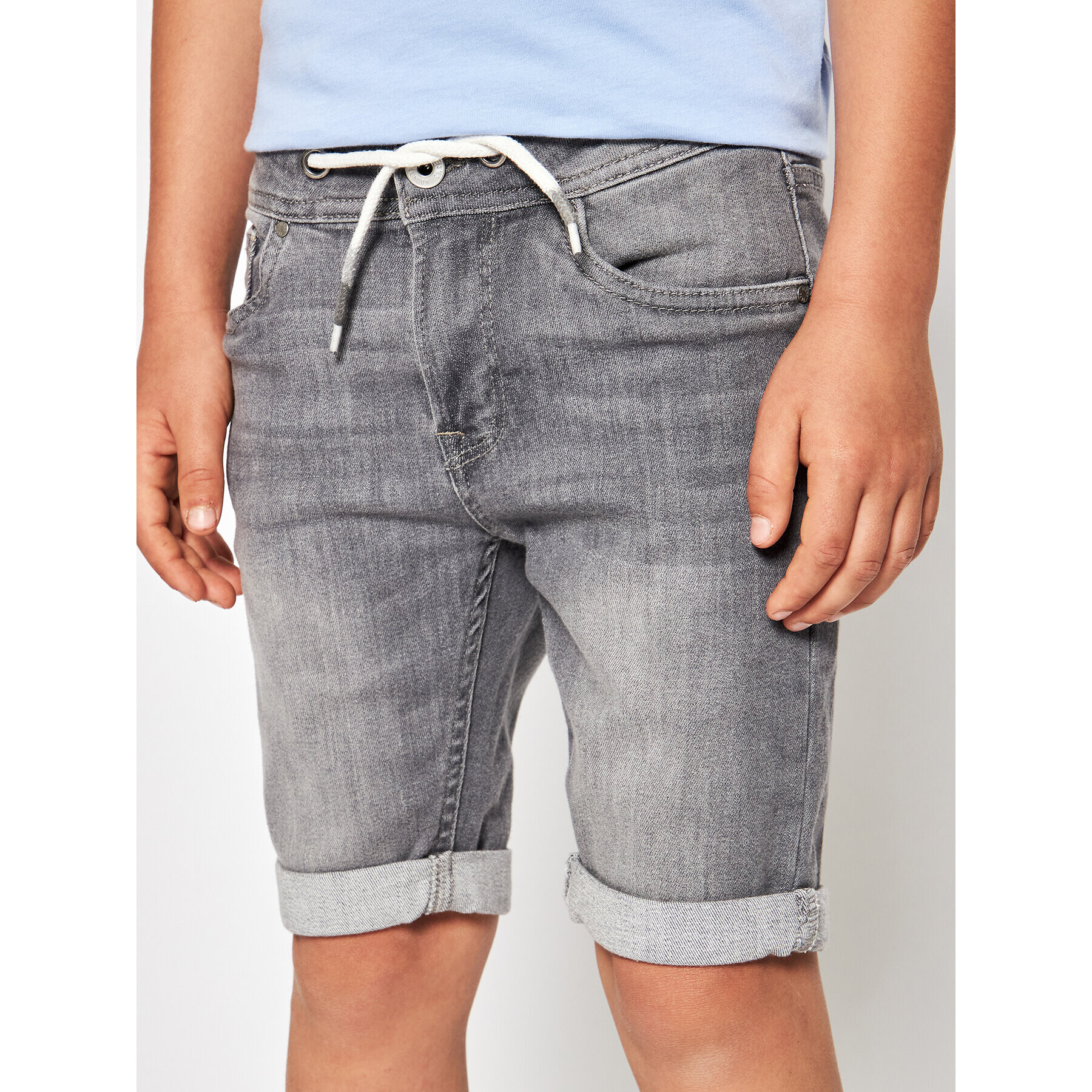 Pepe Jeans Farmer rövidnadrág GYMDIGO Joe PB800646 Szürke Regular Fit - Pepit.hu