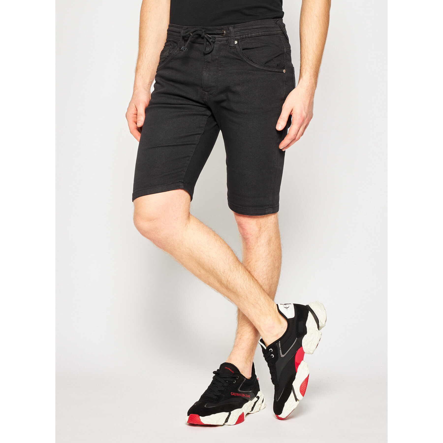 Pepe Jeans Farmer rövidnadrág Jagger Short PM800720 Fekete Regular Fit - Pepit.hu