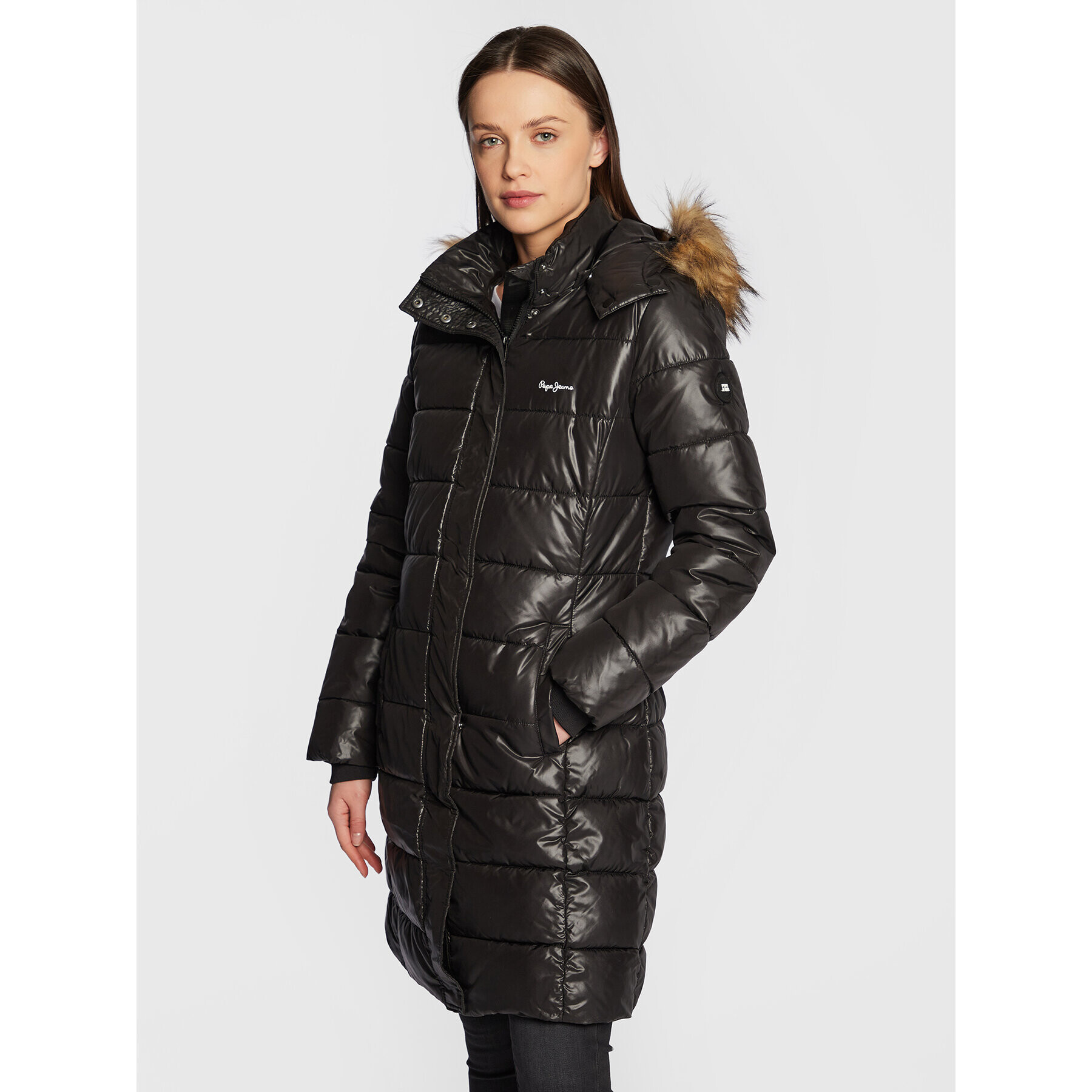 Pepe Jeans Pehelykabát Anja PL402092 Fekete Regular Fit - Pepit.hu