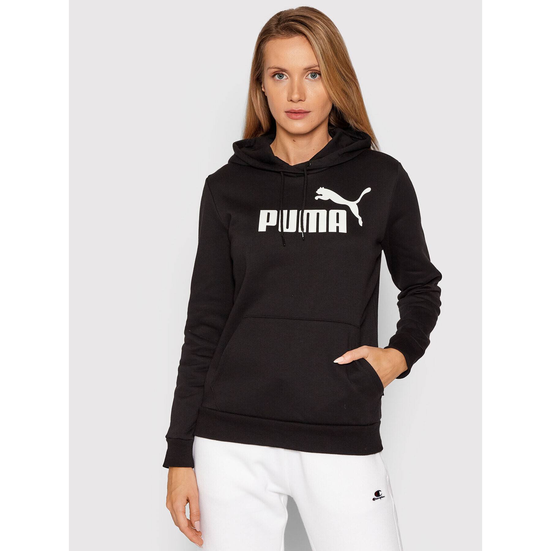 Puma Pulóver Essentials Logo 586788 Fekete Regular Fit - Pepit.hu