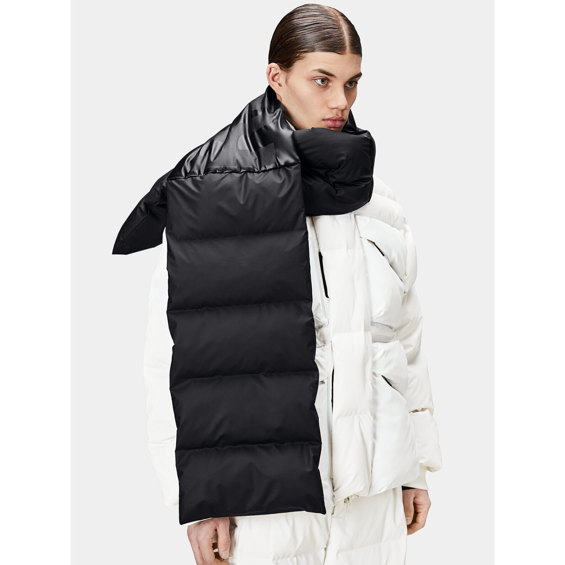 Rains Sál Harbin Puffer Scarf W2T3 16300 Fekete - Pepit.hu